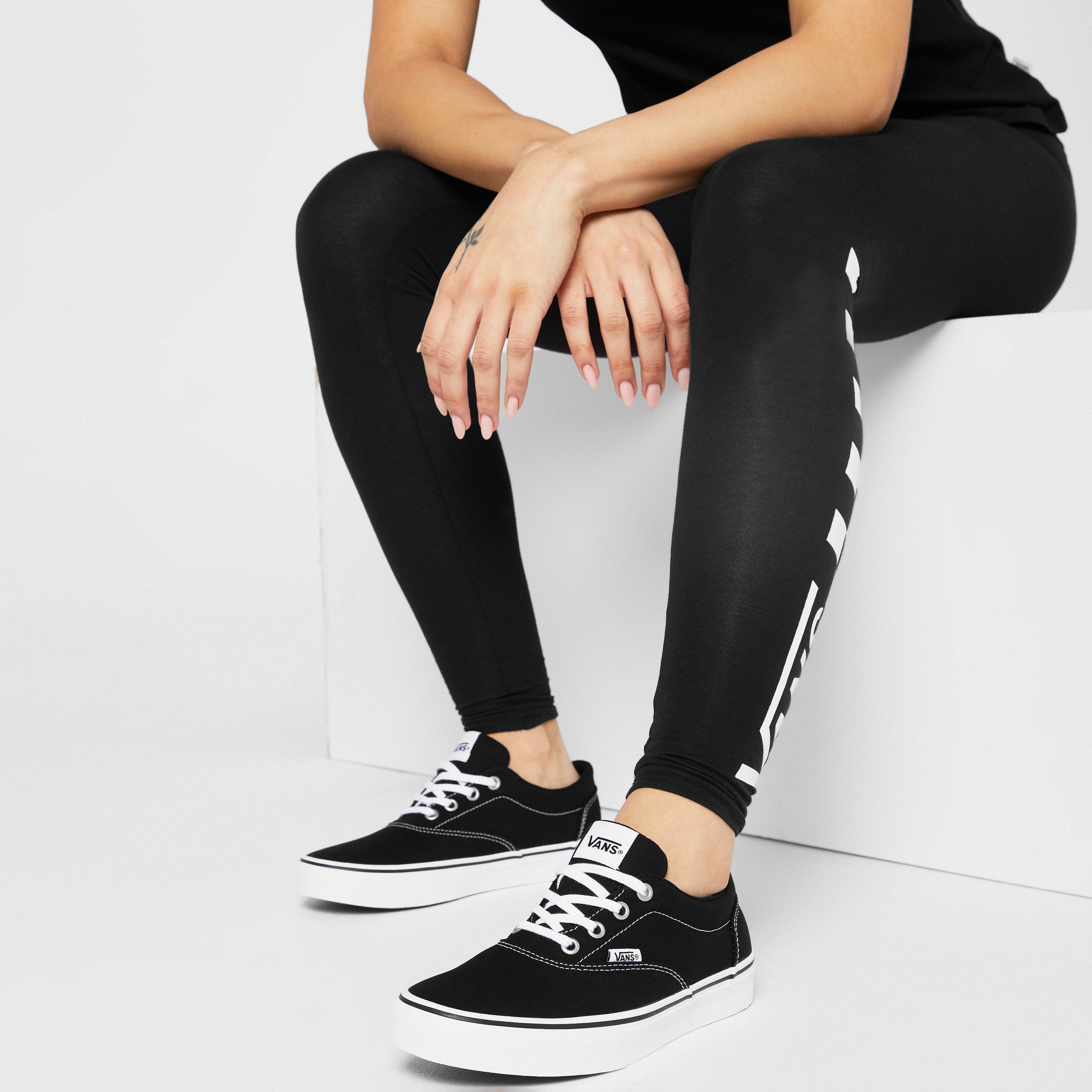 Schwarz/Weiß - Vans - Doheny Canvas Low Trainers Womens - 2