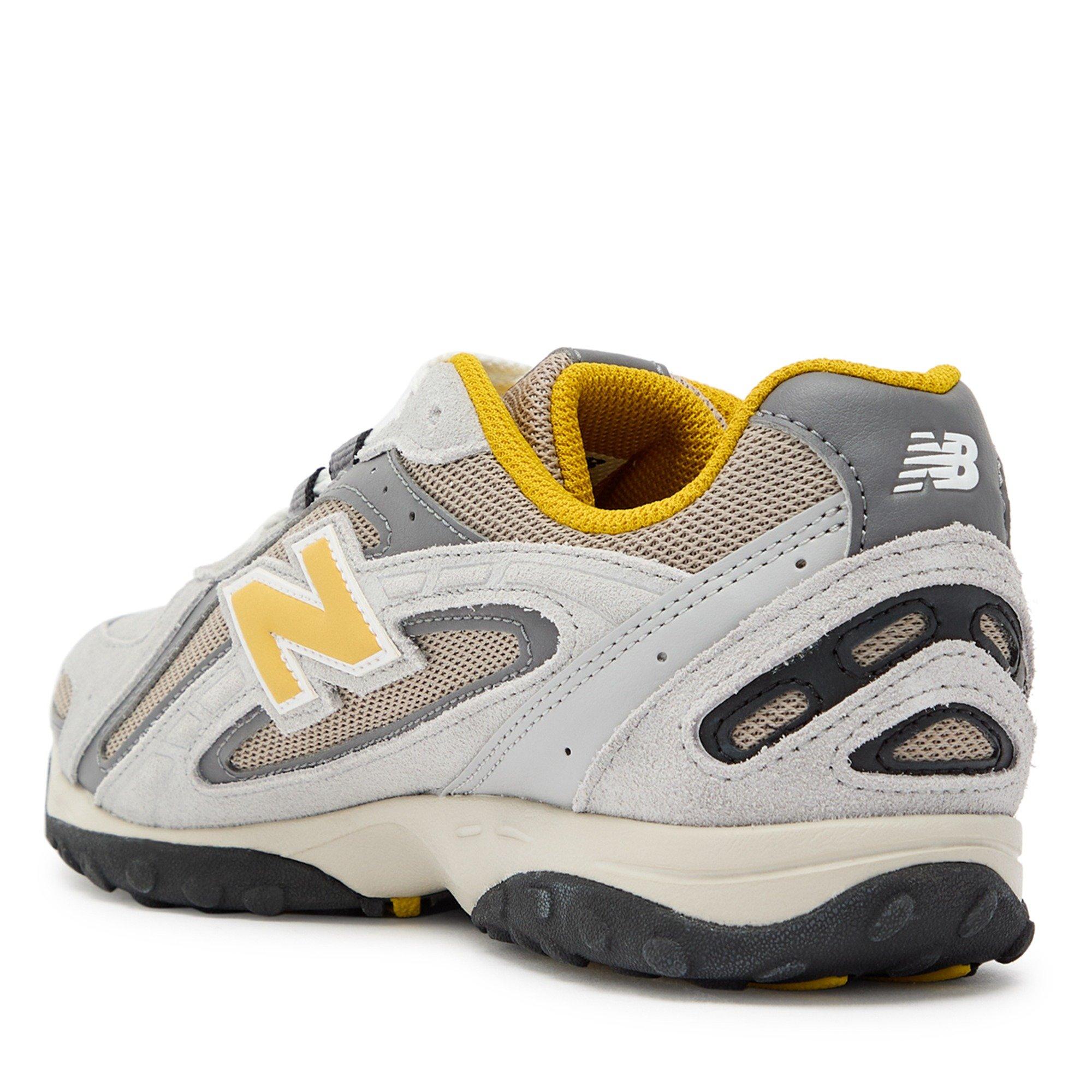 GREY - New Balance - 204L SUEDE SNEAKER - 2
