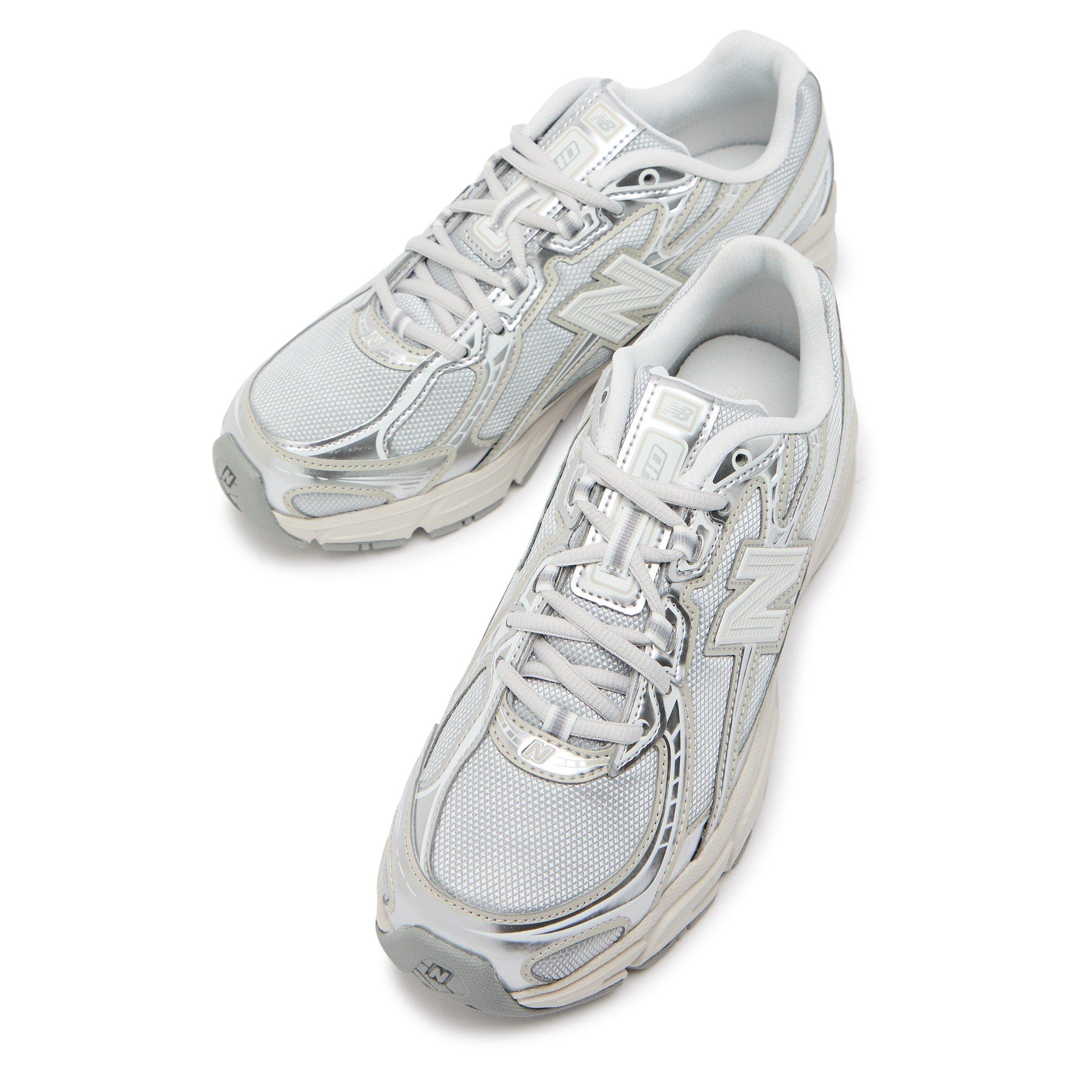 SILVER - New Balance - Women's 740 Metallic Mesh Runners - 3