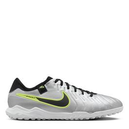 nike sandals Tiempo Pro Astro Turf Football Trainers