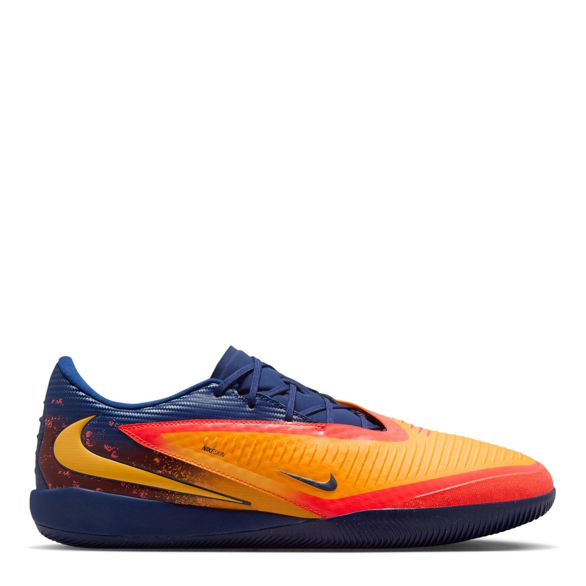 Nike Men's Phantom Academy 6 Low Adults Indoor Football Boots - Orange/Volt - 9 (44)