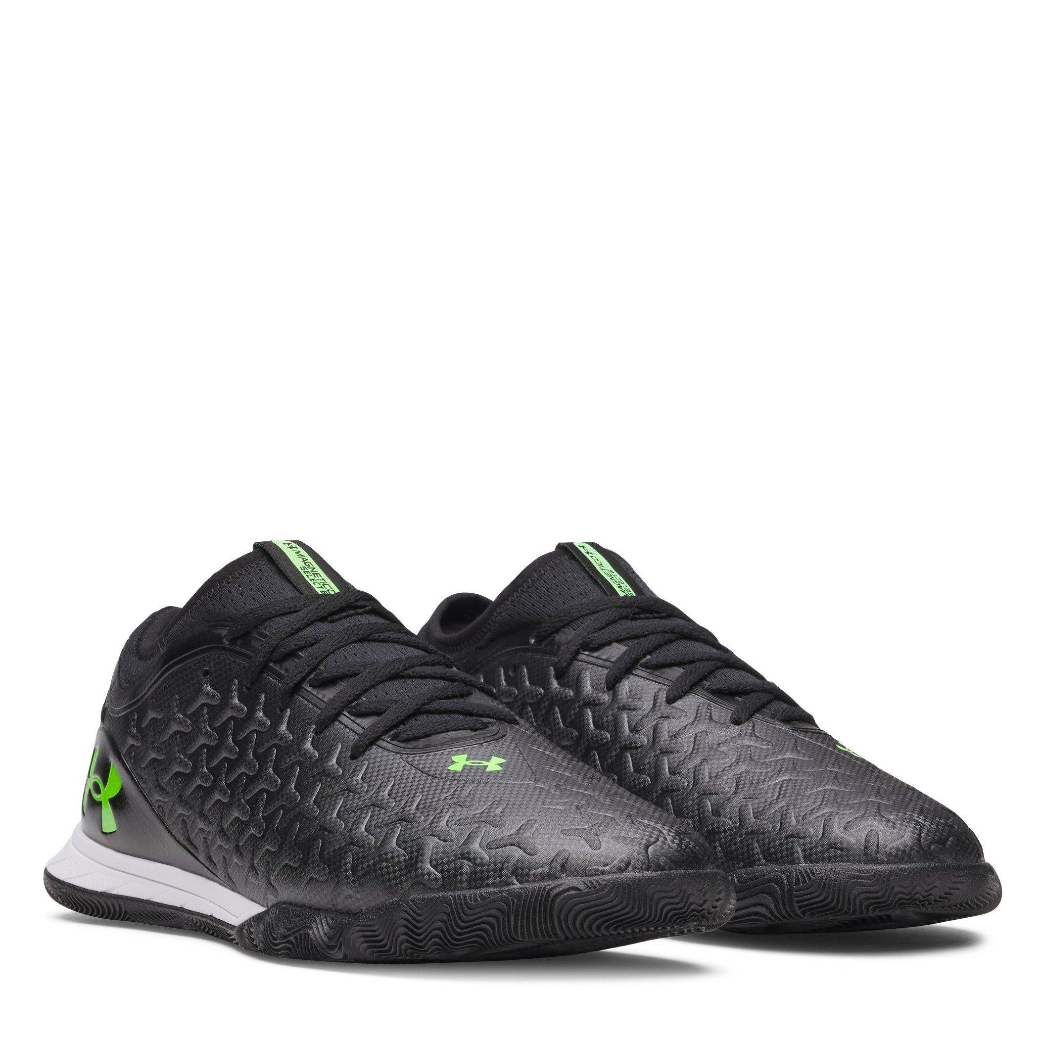 Zwart / Groen - Under Armour - Unisex Adults' Magnetico Select 6 Indoor Football Boot - 5