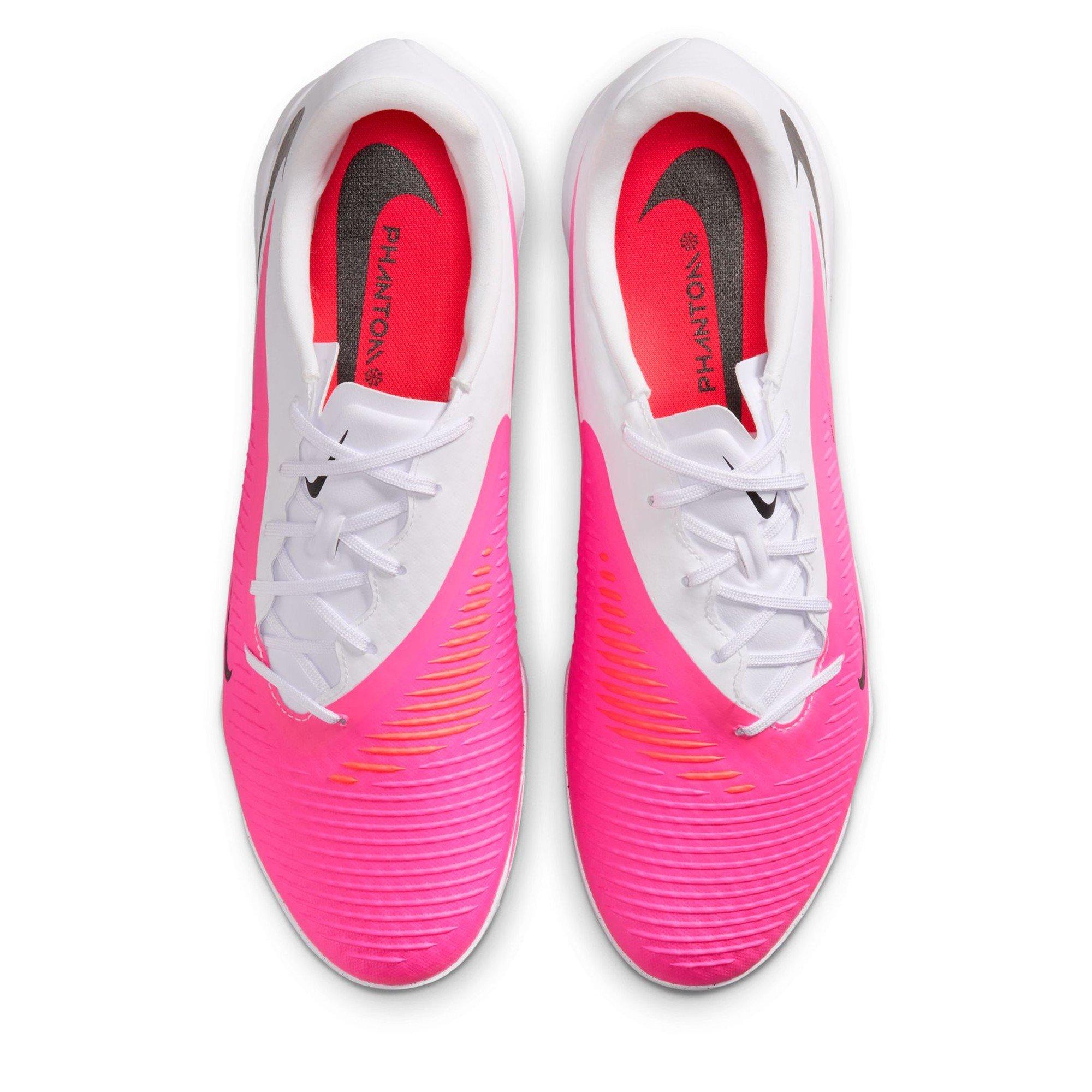 Nike Phantom 6 Low Academy Adults Astro Turf Football Boots | FRASERS