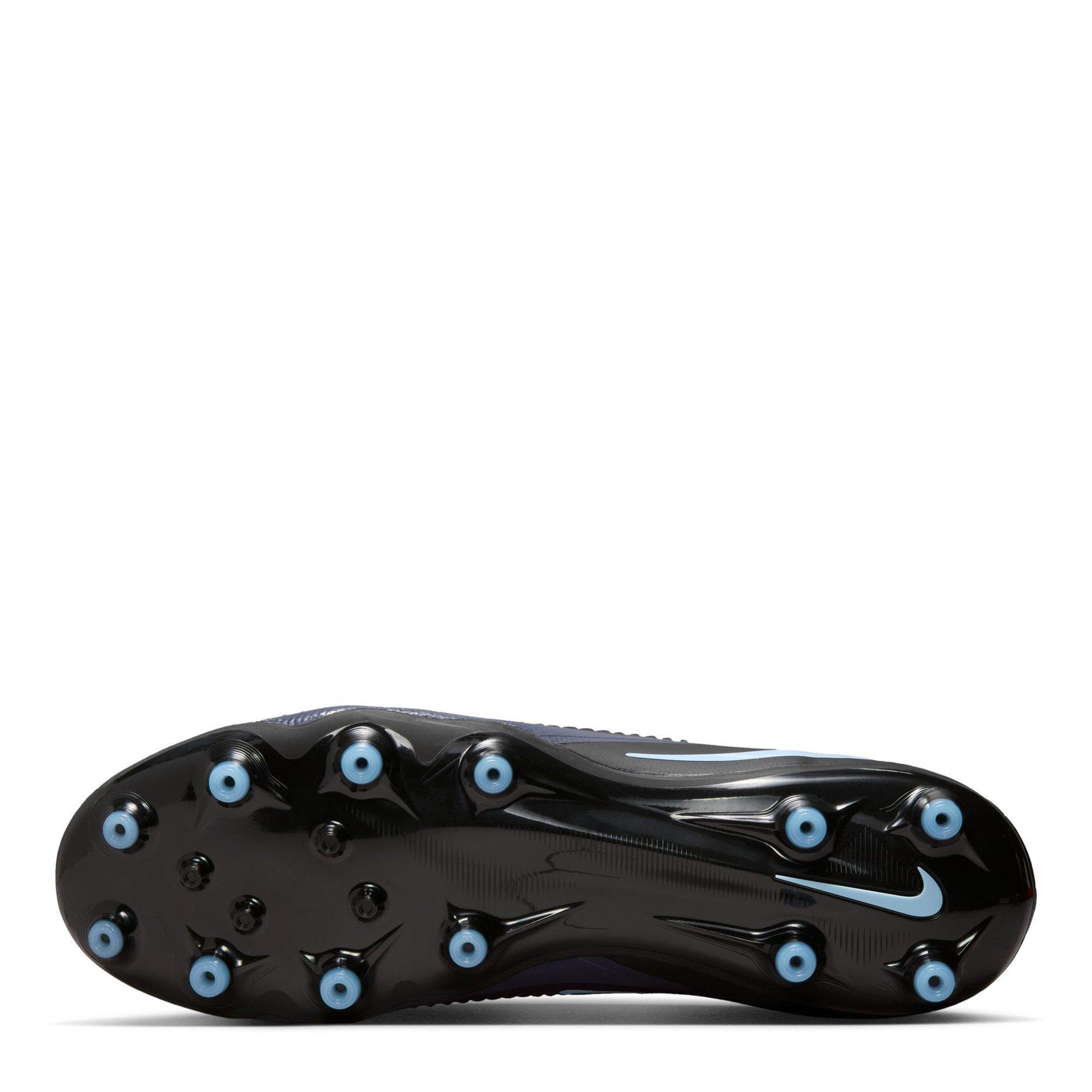 nike metal football boots