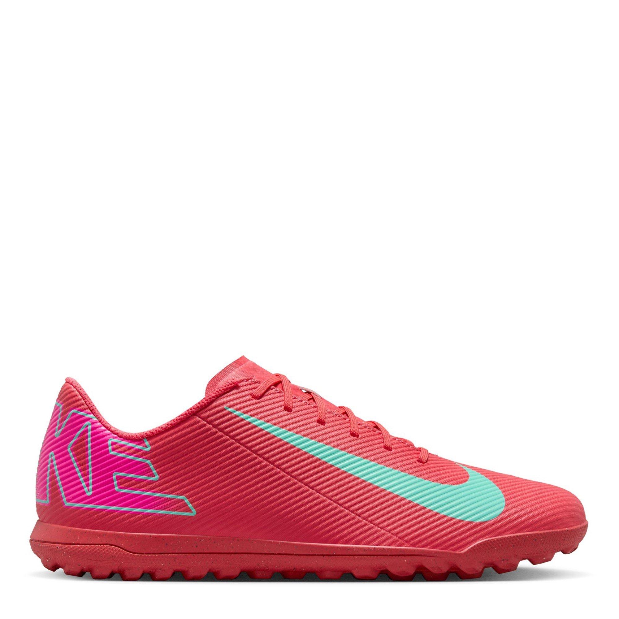 Nike Men's Mercurial Vapor 16 Club Adults Astro Turf Football Boots - Red/Green - 8.5 (43)