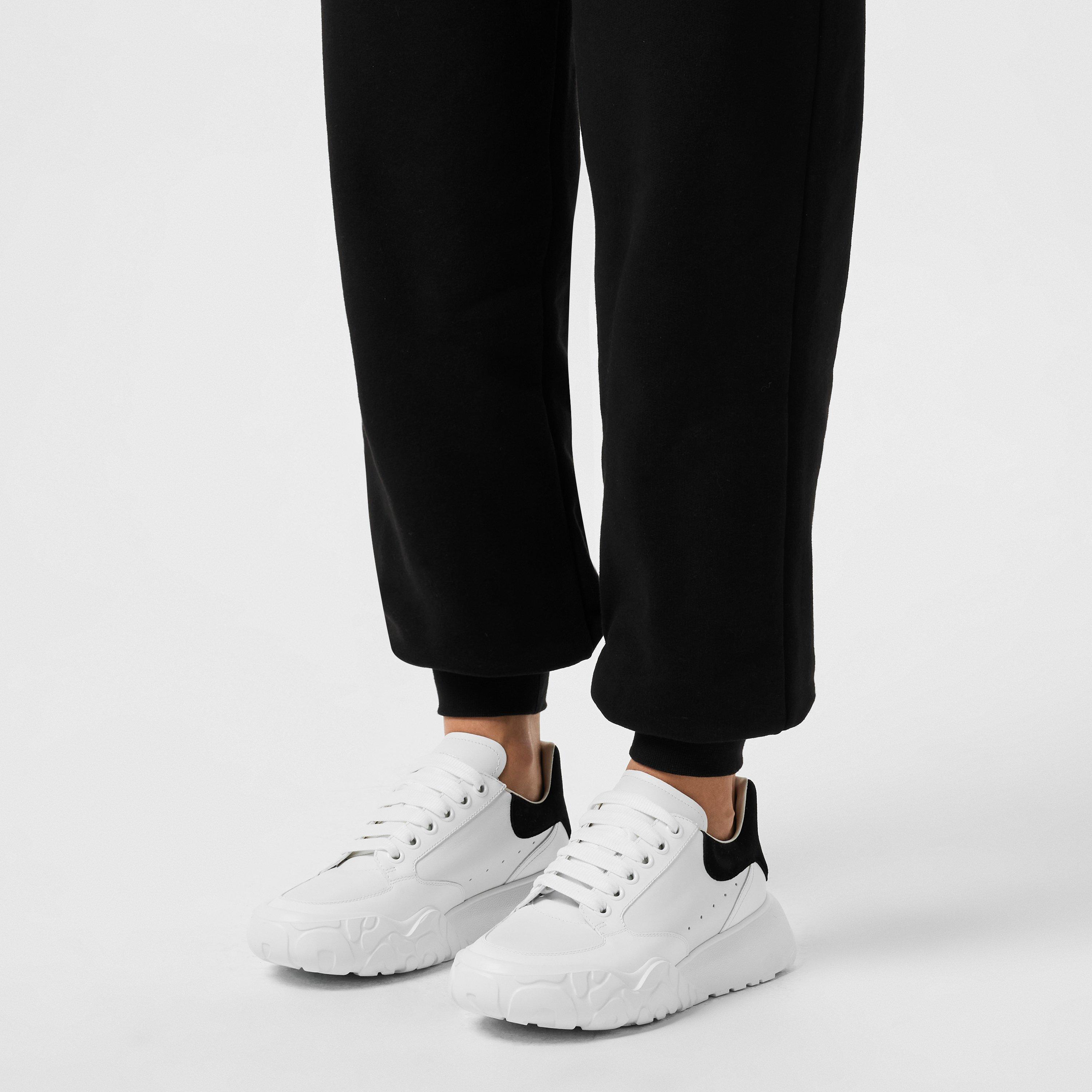 White/Blk 9061 - Alexander McQueen - Oversized Court Trainers - 2