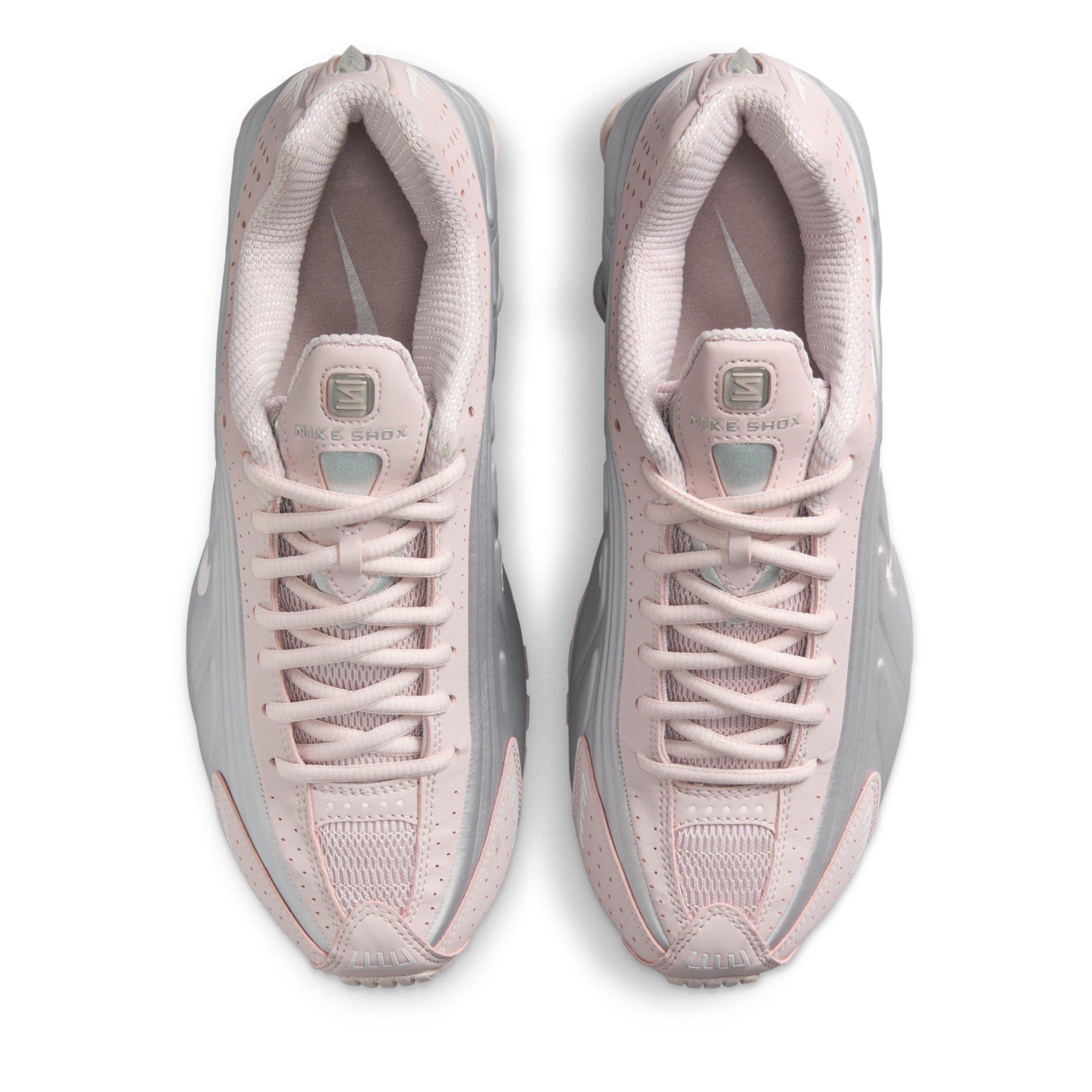 Barely Rose - Nike - Shox R4 Trainers - 5