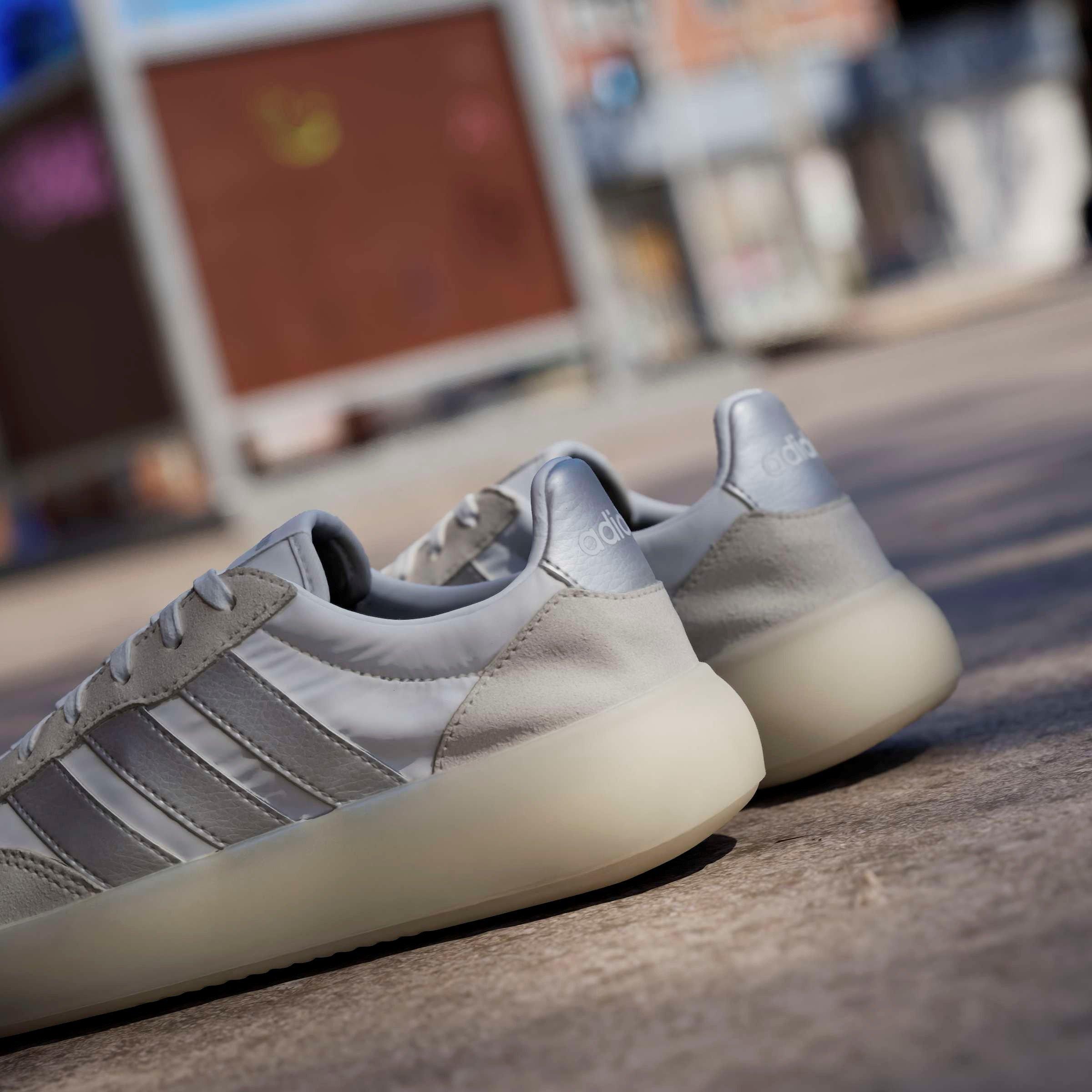 Wht/Silver/Grey - adidas - Women's Court Trainers - 16