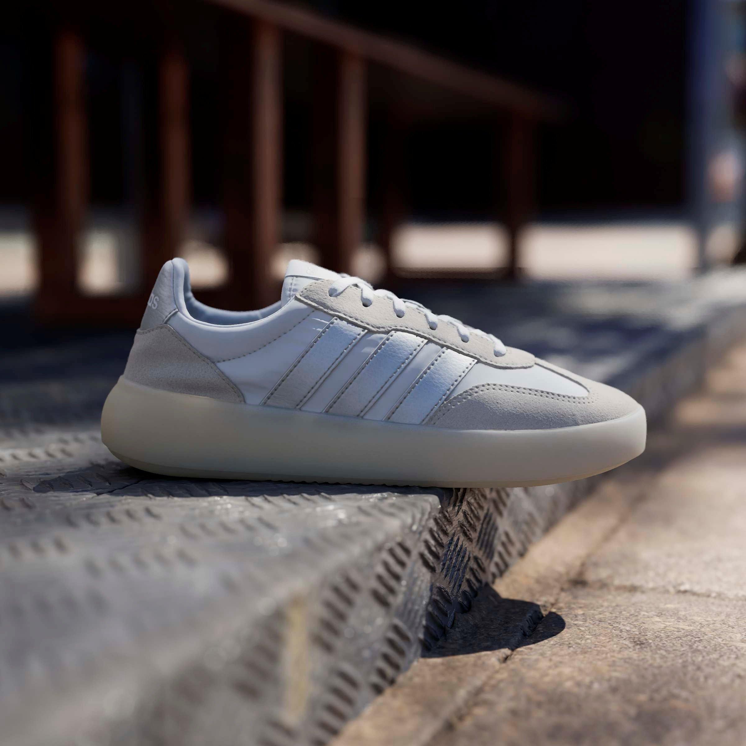Wht/Silver/Grey - adidas - Women's Court Trainers - 10
