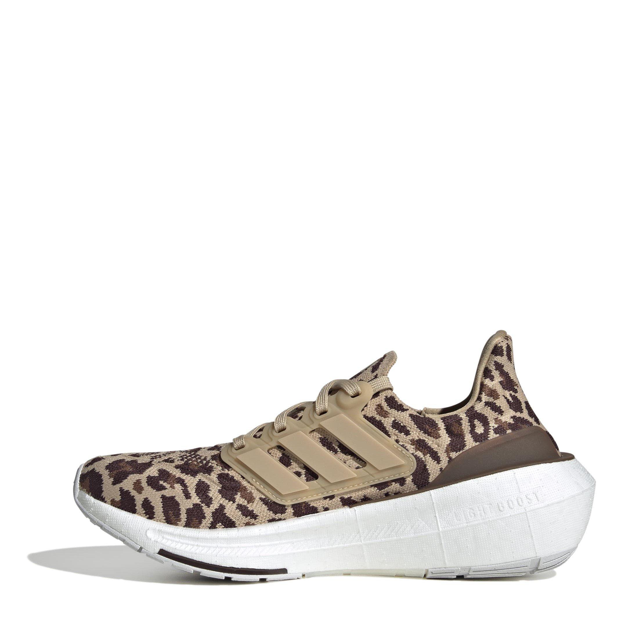 Magisches Beige - adidas - Ultraboost Light Low-Top Trainers Womens - 2