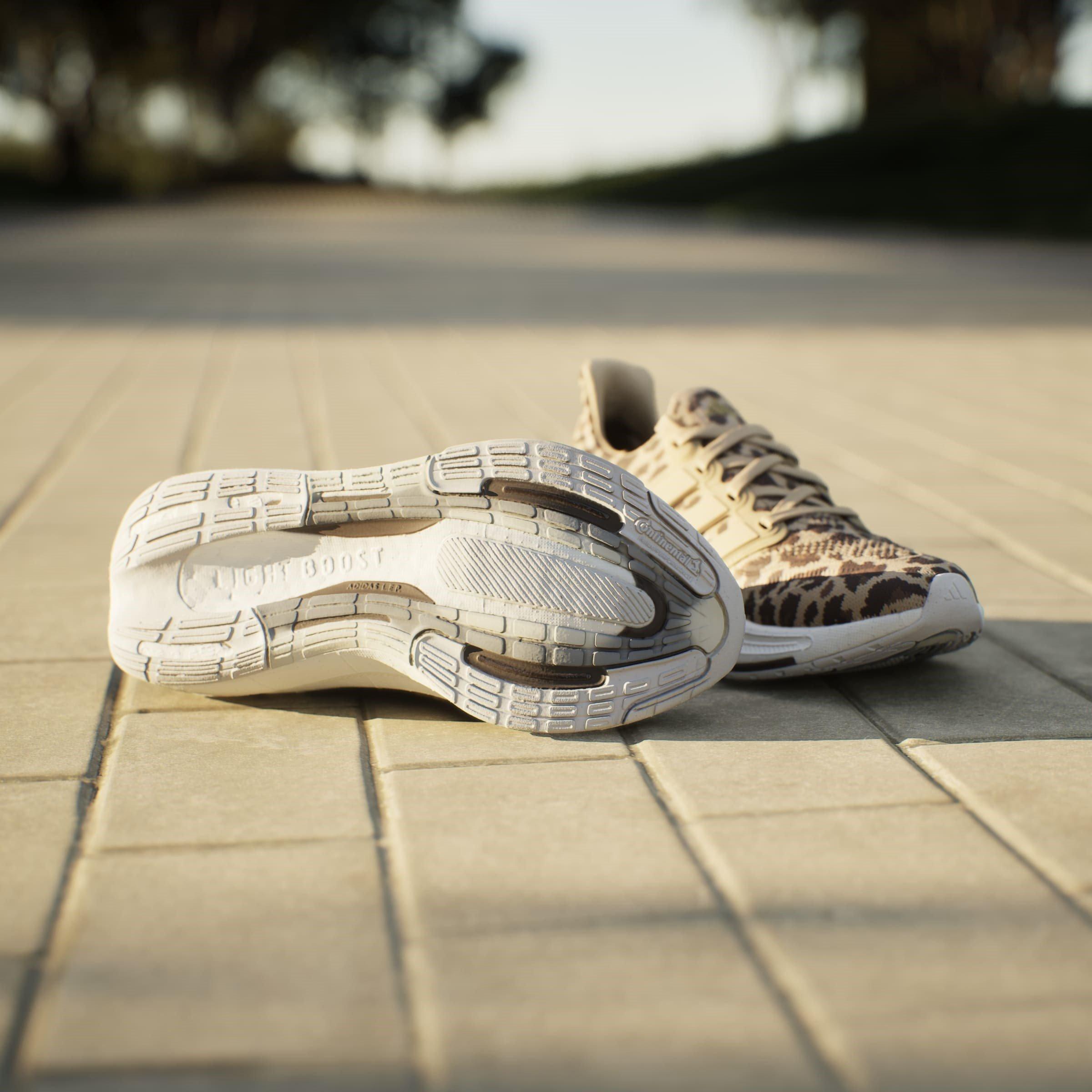 Magisches Beige - adidas - Ultraboost Light Low-Top Trainers Womens - 12