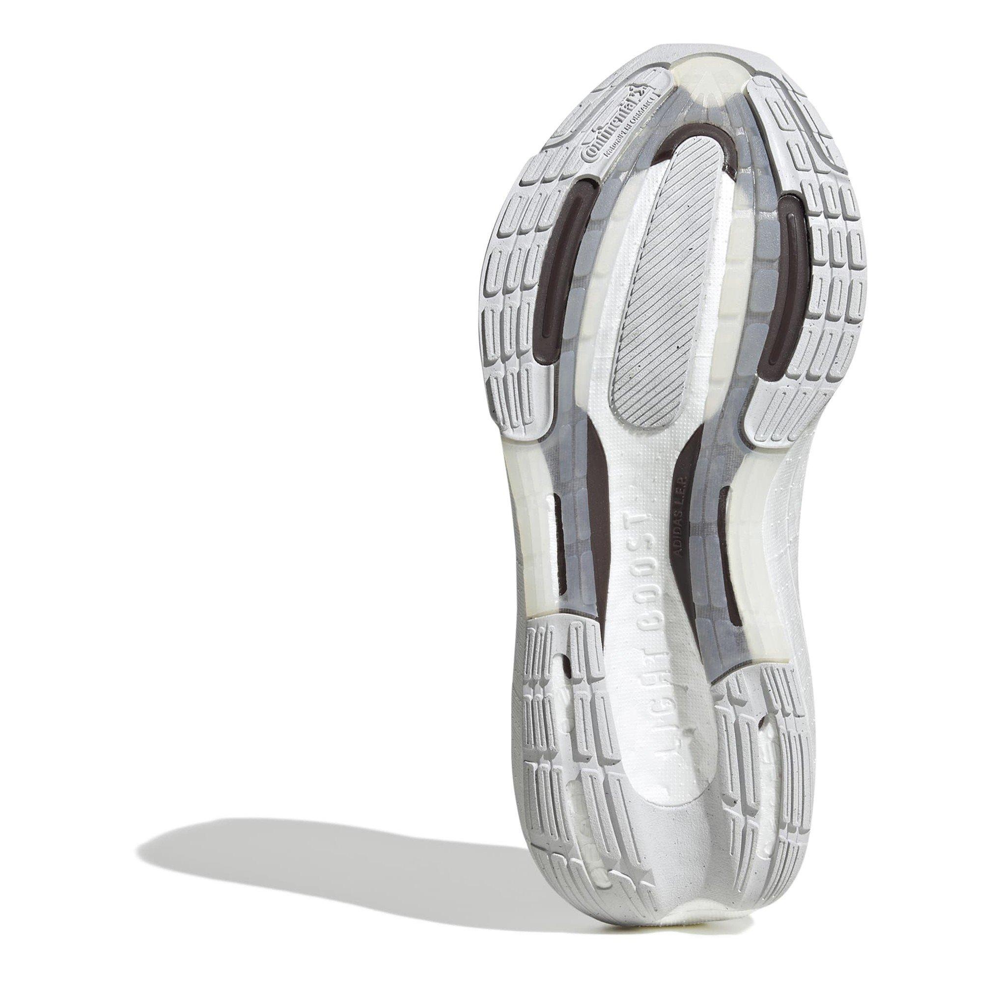 Magisches Beige - adidas - Ultraboost Light Low-Top Trainers Womens - 6