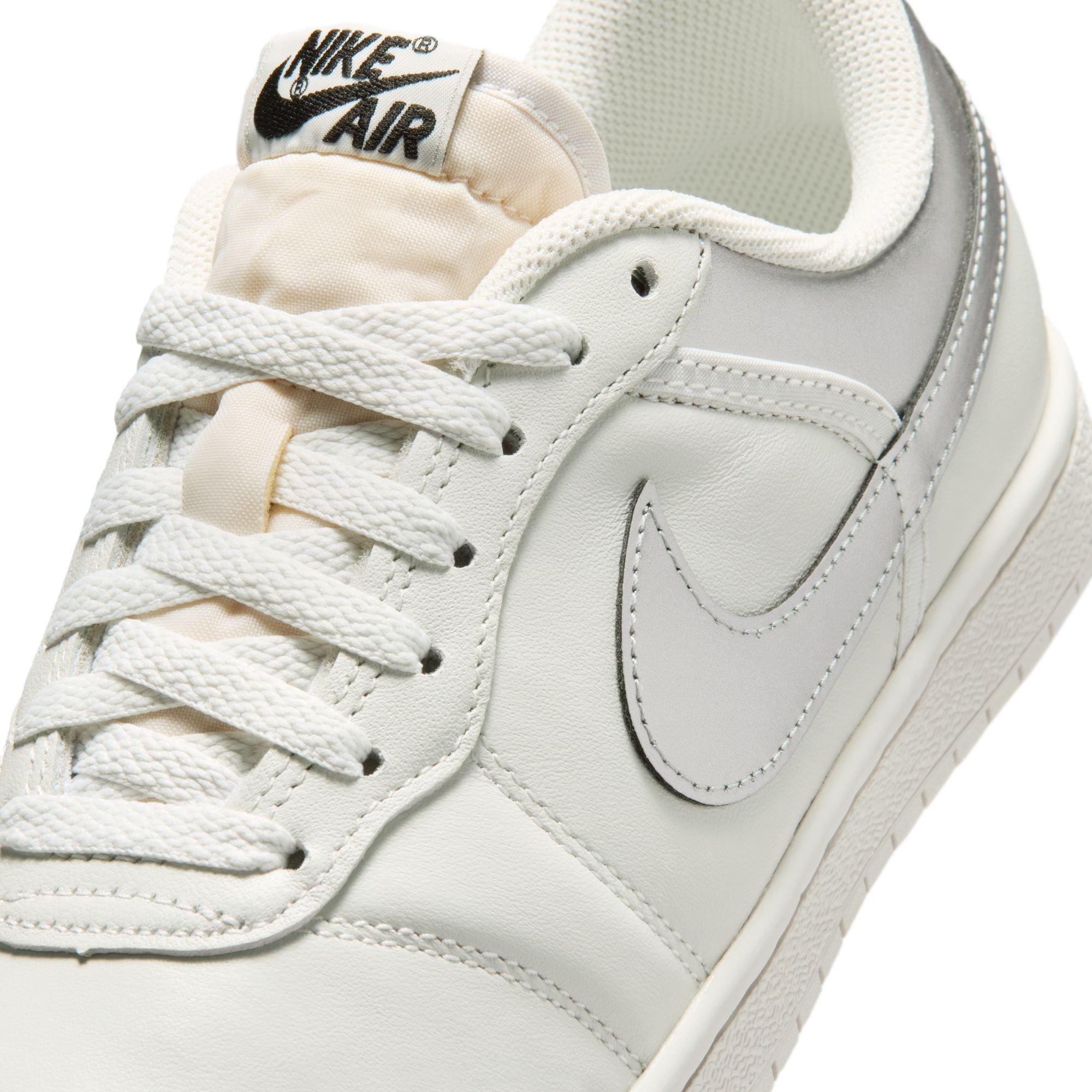 White/Silver - Air Jordan - Women's Low-Top Trainers - 7
