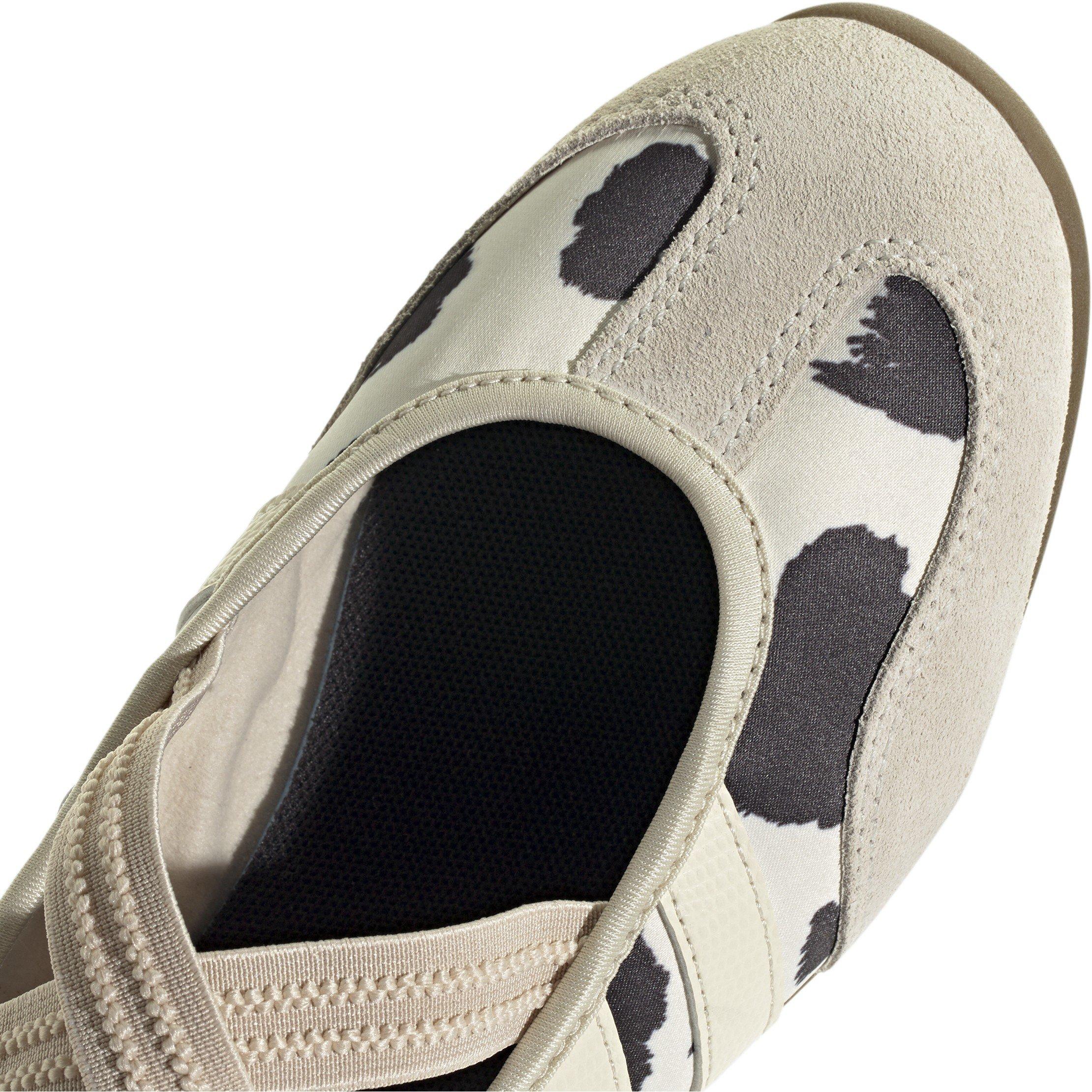 Kuhflecken - adidas - Women's Low-Top Trainers - 7