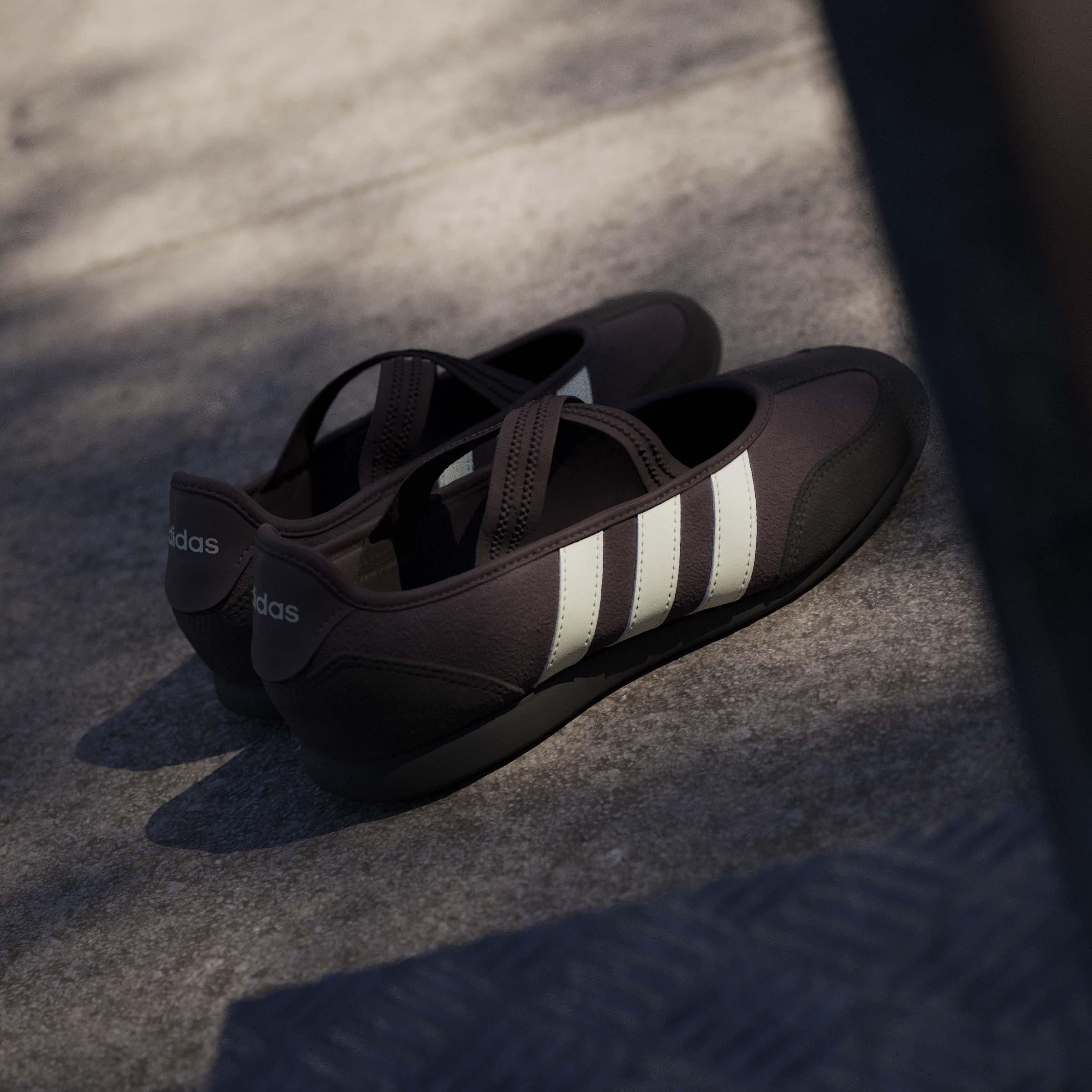 Brown/Cream - adidas - Women's Low-Top Trainers - 13