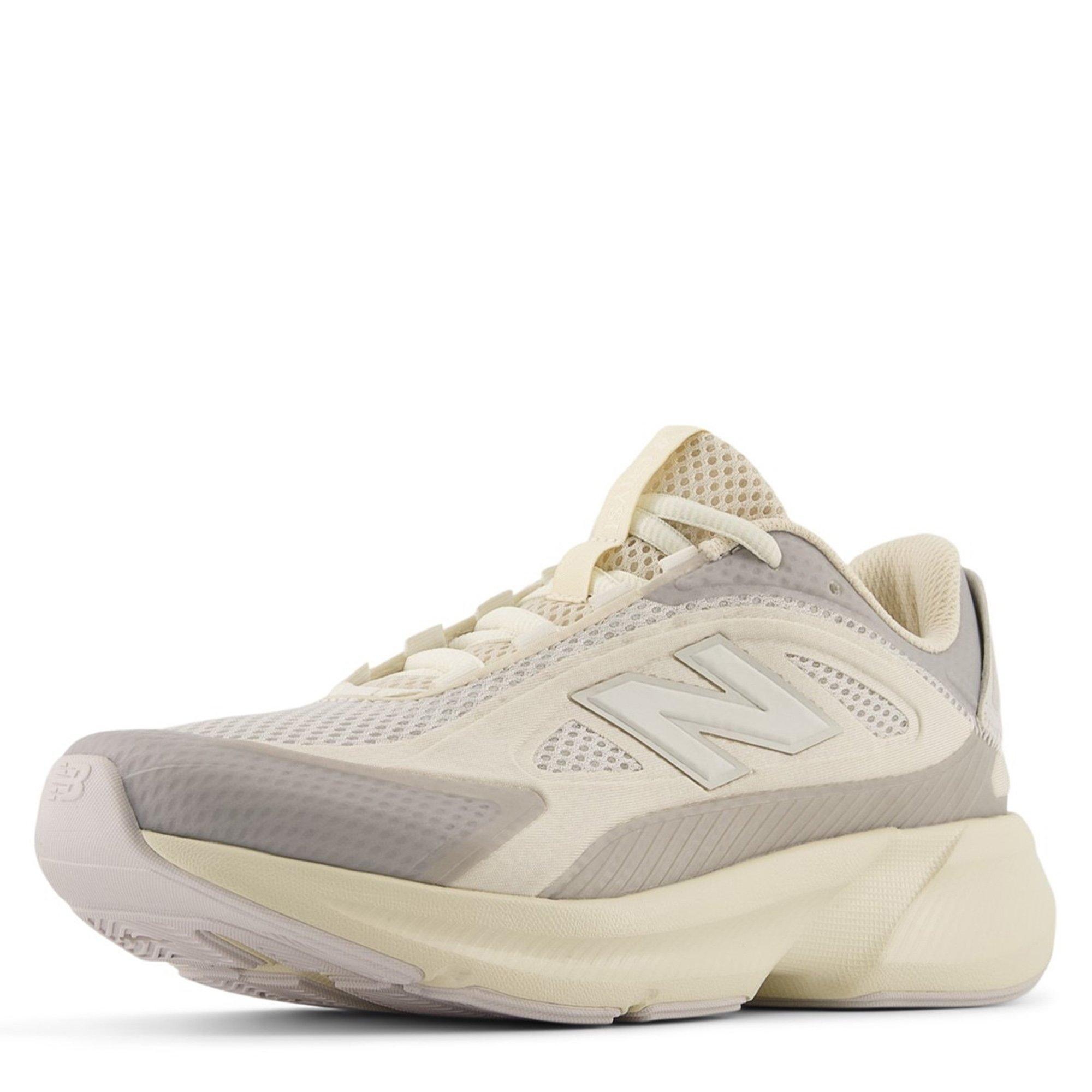 GREY MATTER - New Balance - Catalyst Womens Running Shoes - 6