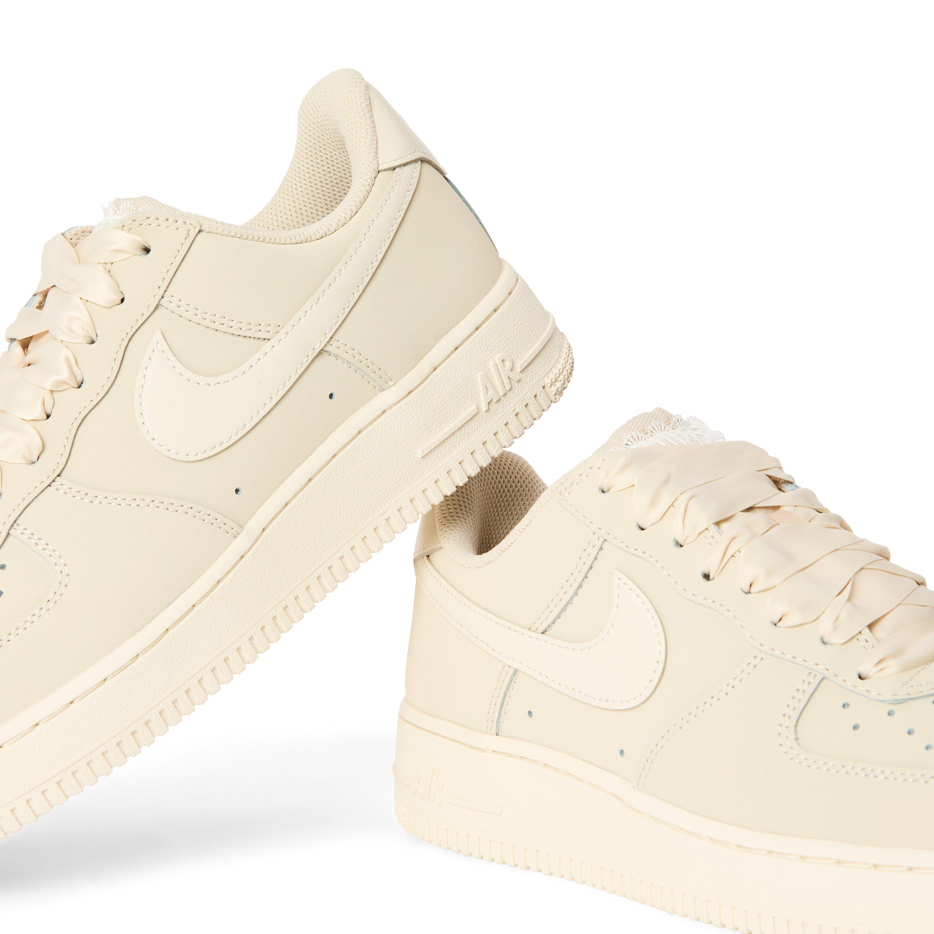 Oatmeal/Ivory - Nike - Women's Chunky Trainers - 5