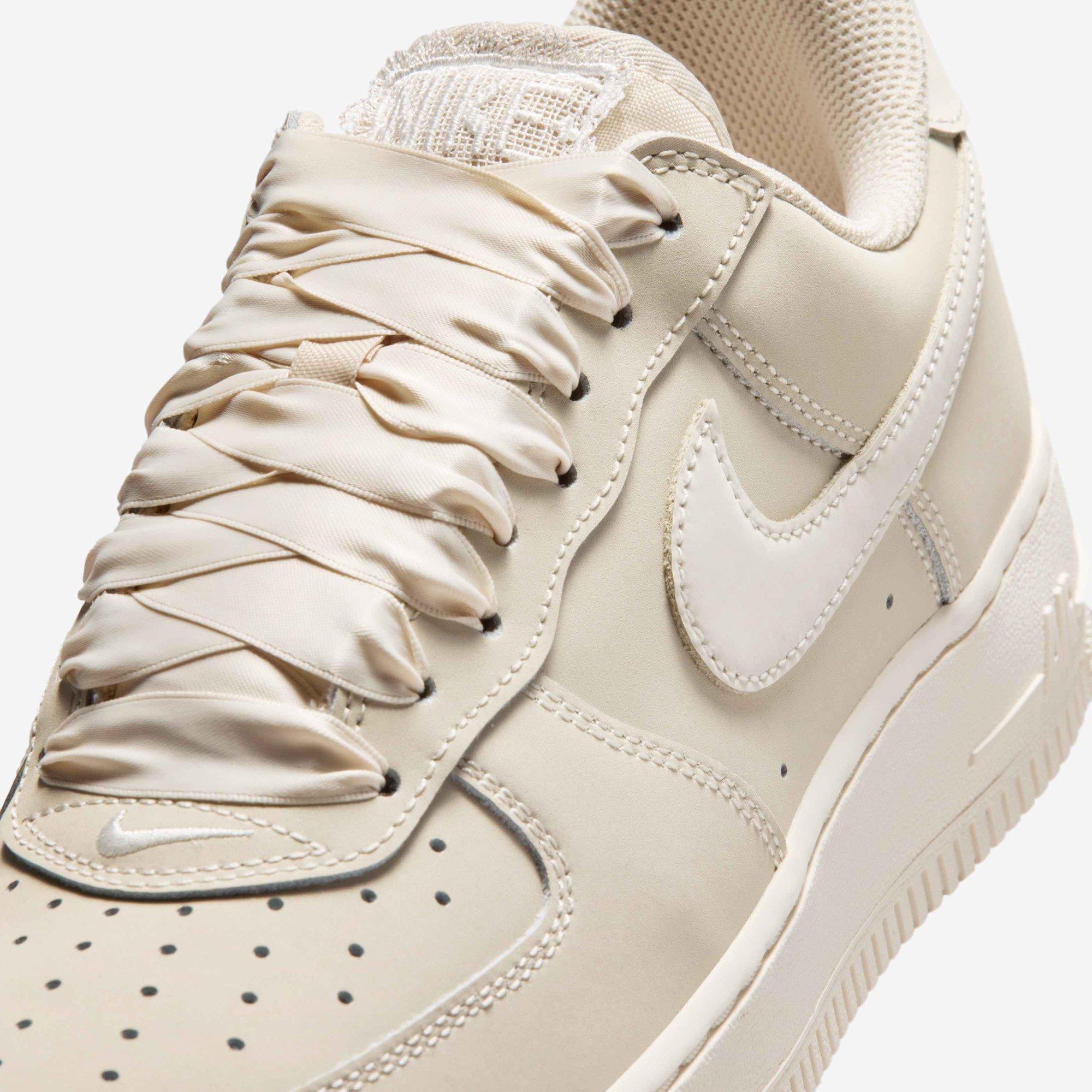 Oatmeal/Ivory - Nike - Women's Chunky Trainers - 7