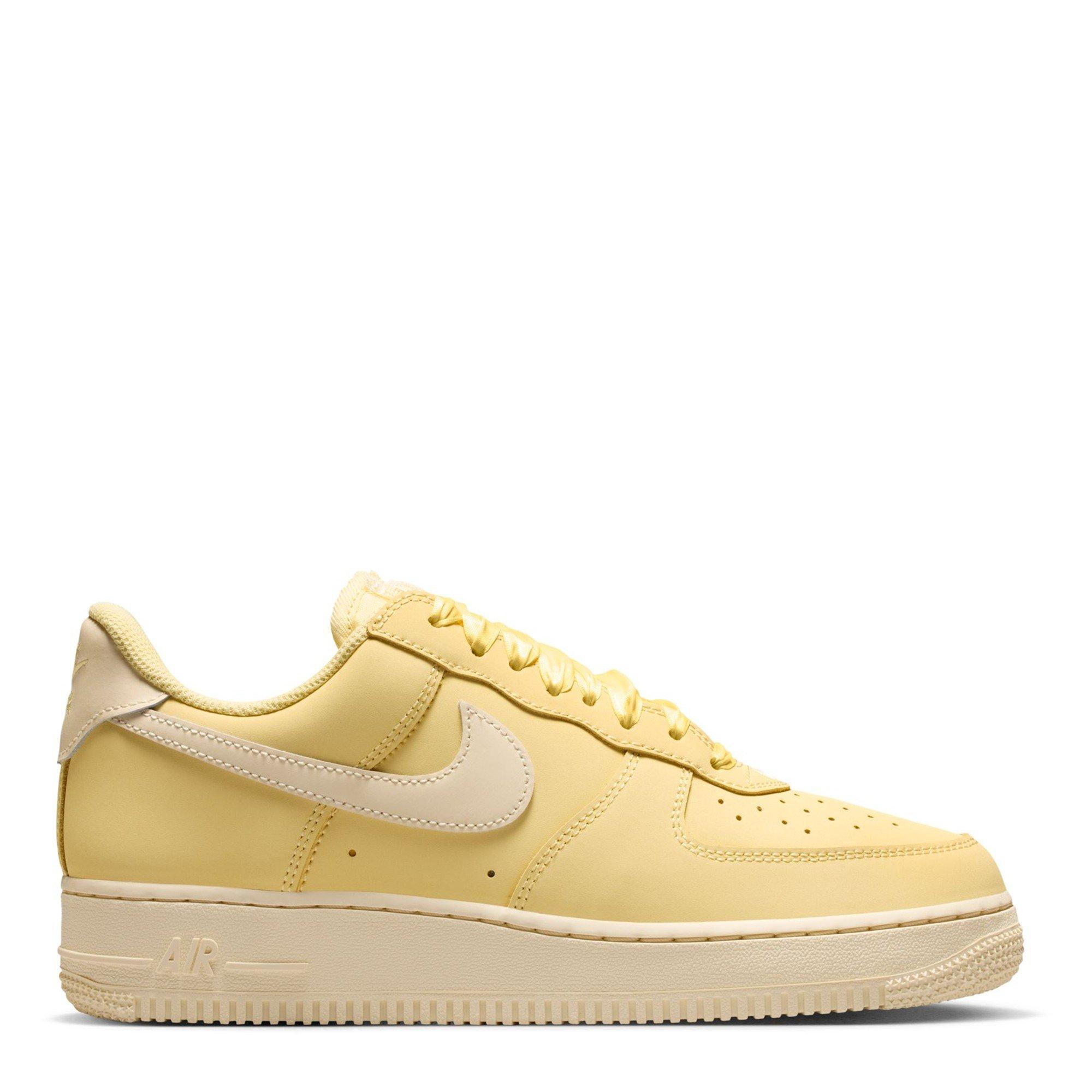 Nike Women's Chunky Trainers - Soft Yellow - Size 8 (42.5)