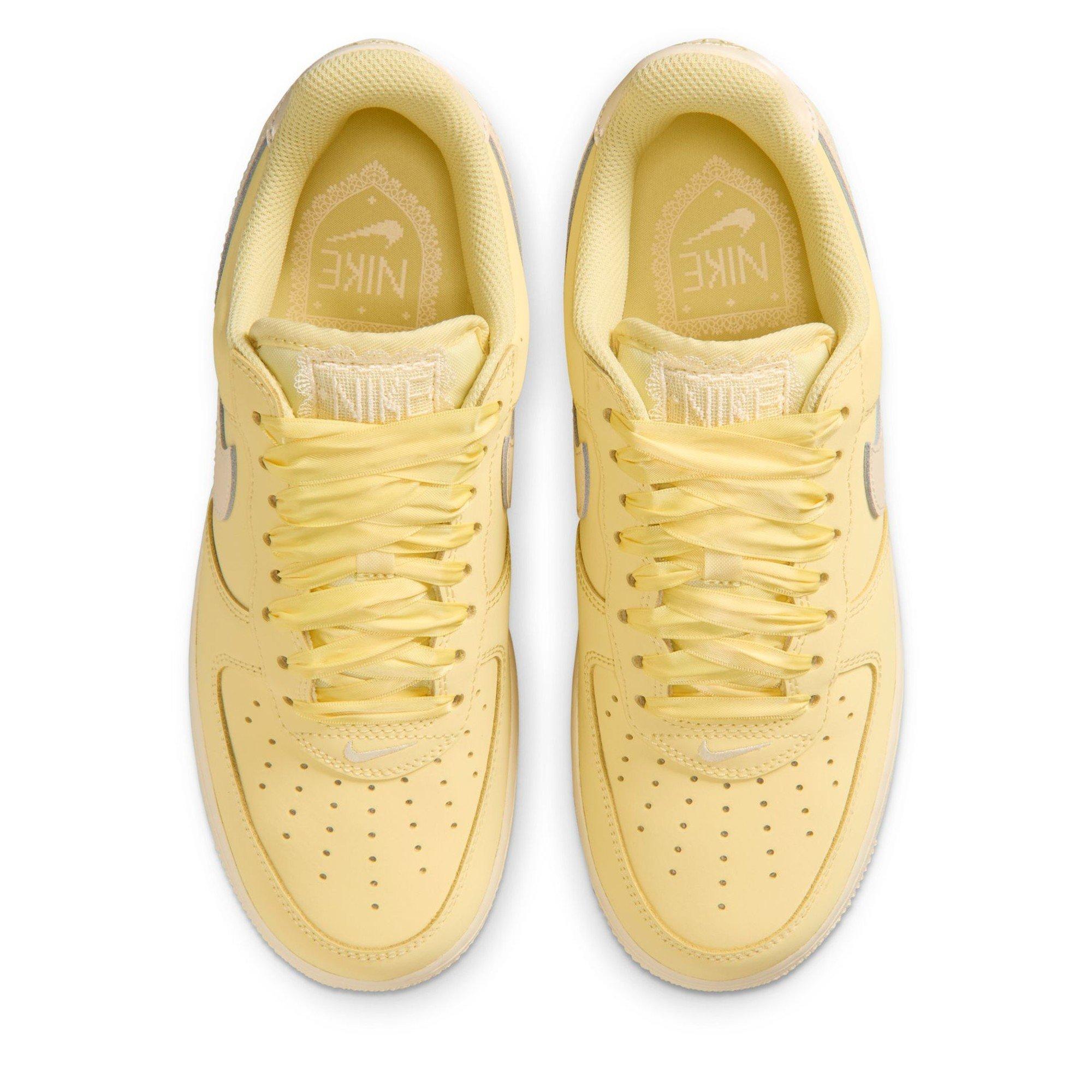 Soft Yellow - Nike - Women's Chunky Trainers - 5