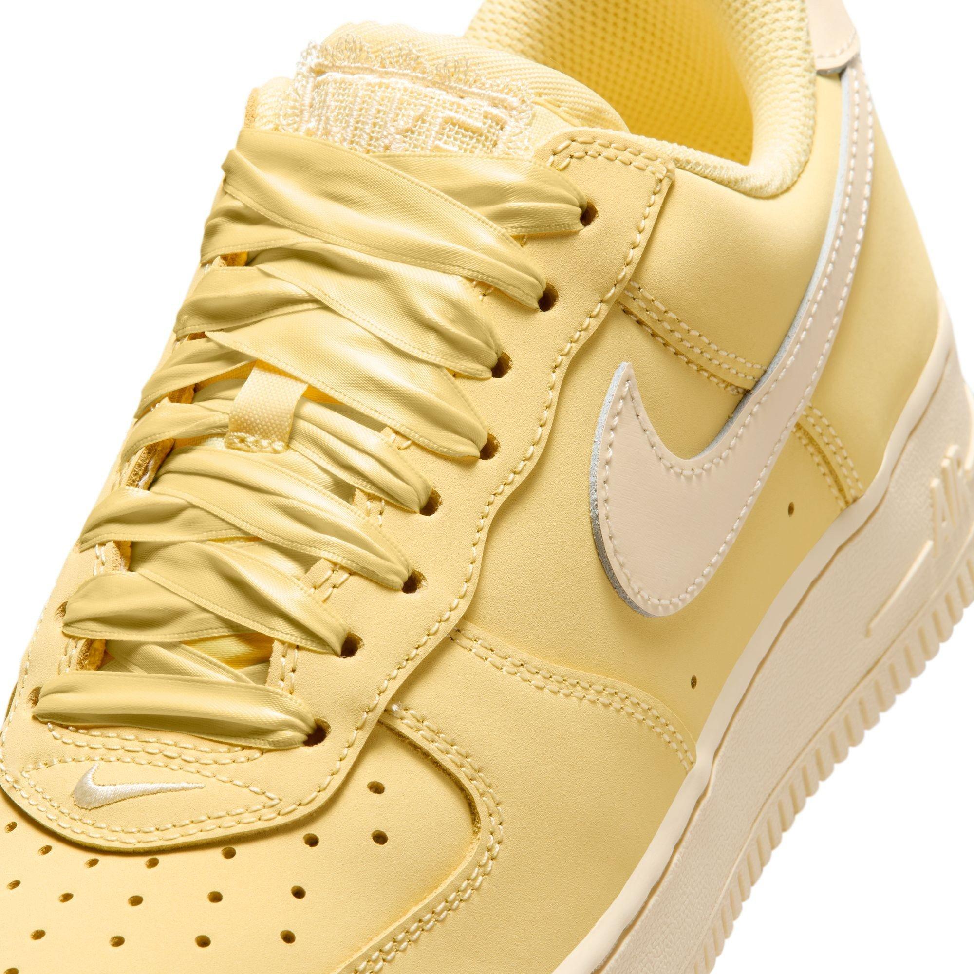 Soft Yellow - Nike - Women's Chunky Trainers - 7