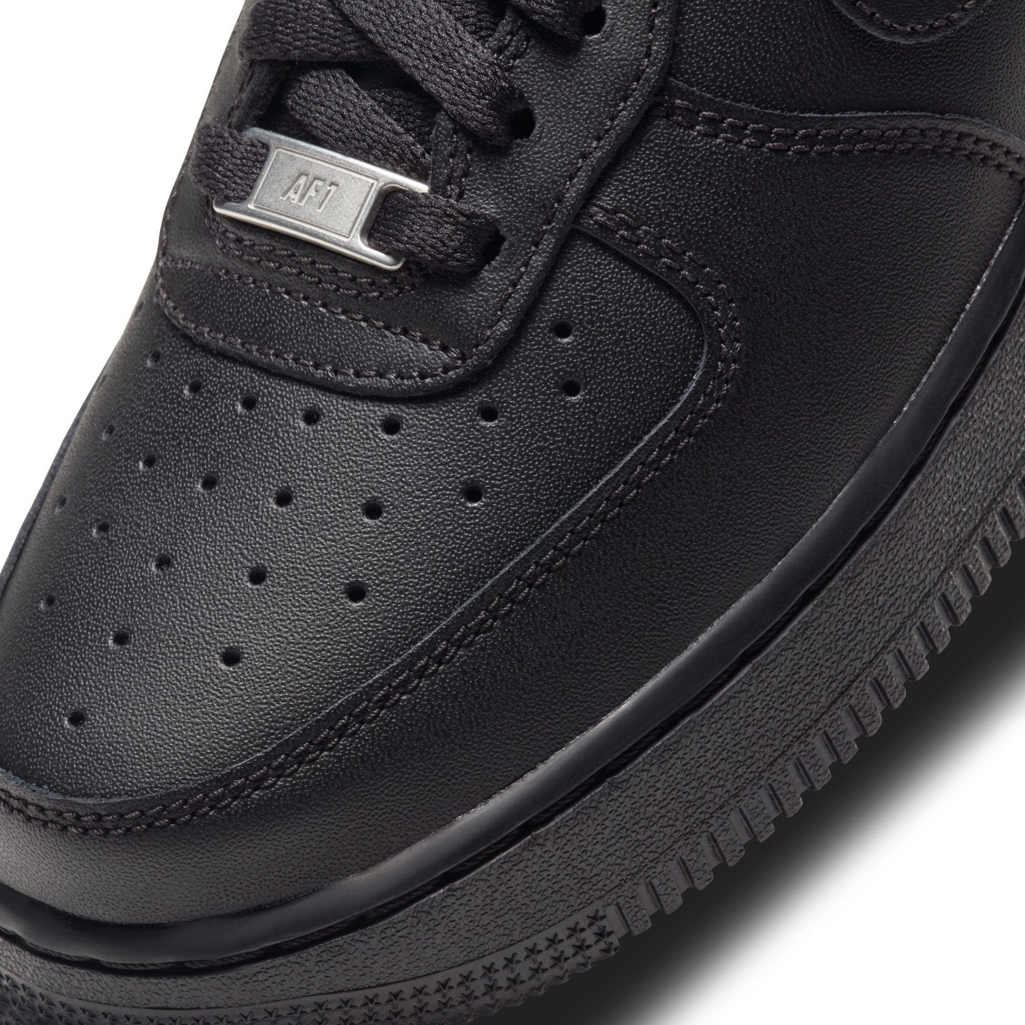 Black/Black - Nike - Women's Air Force 1 07 Trainers - 9