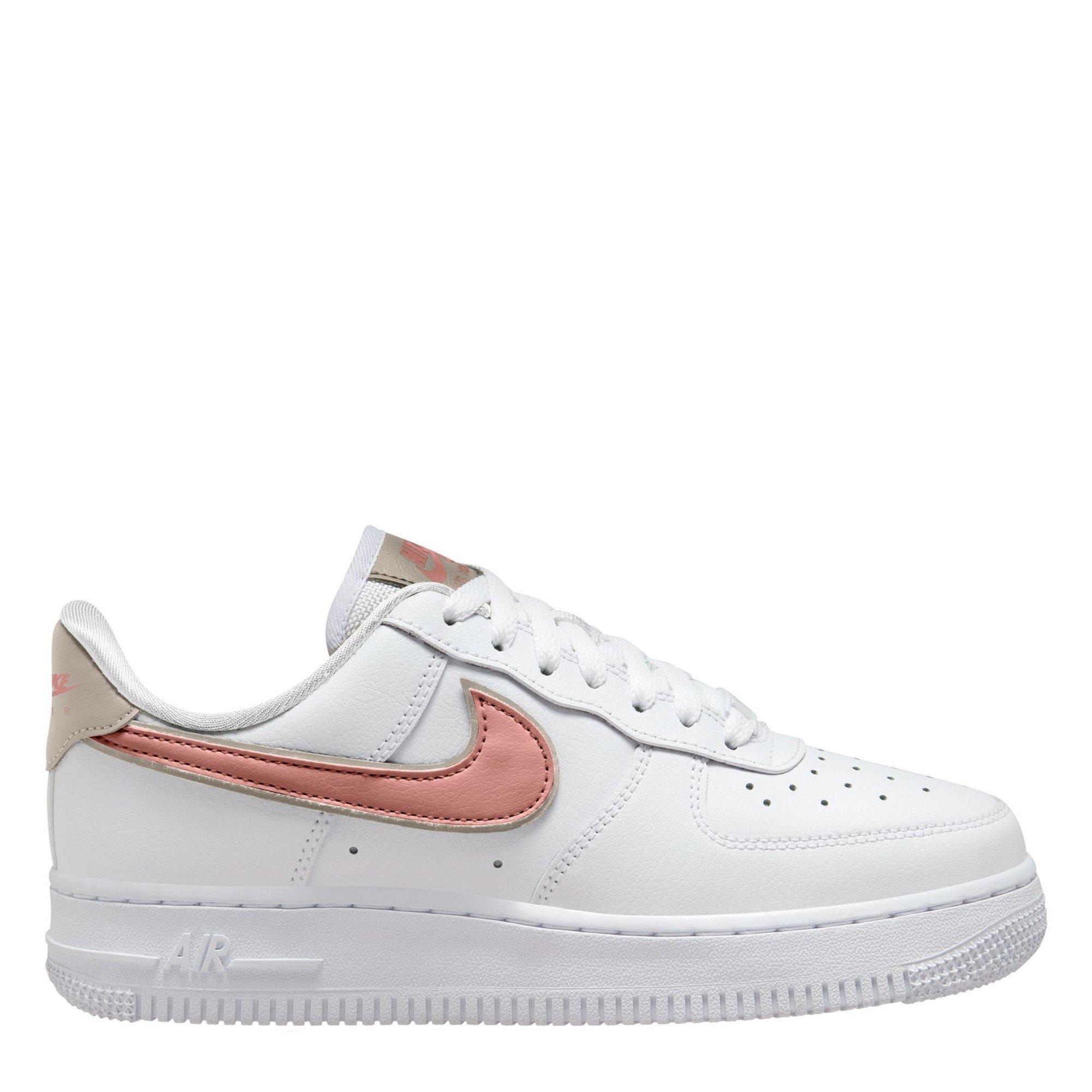 Nike Women's Air Force 1 07 Trainers