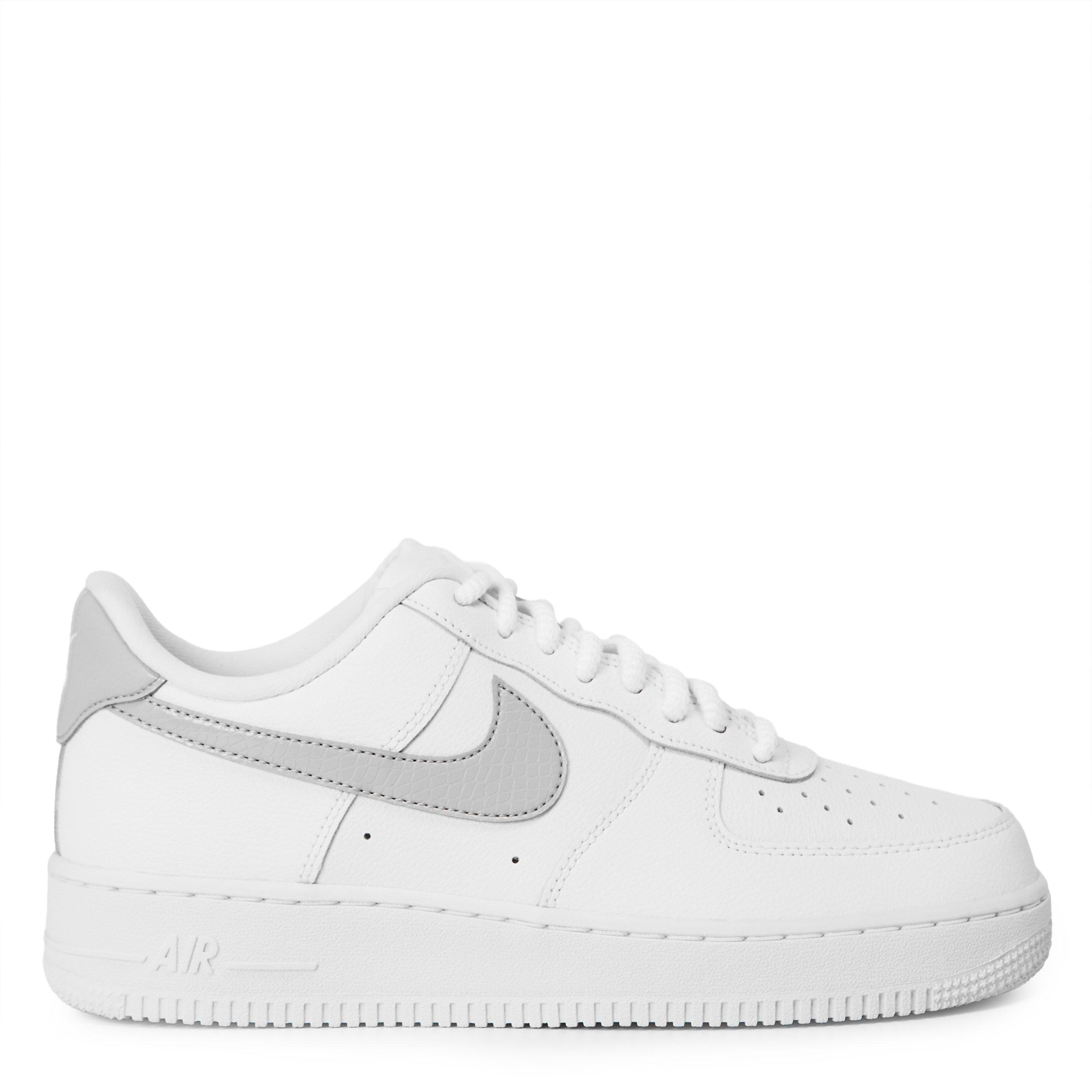 Women's Air Force 1 07 Trainers