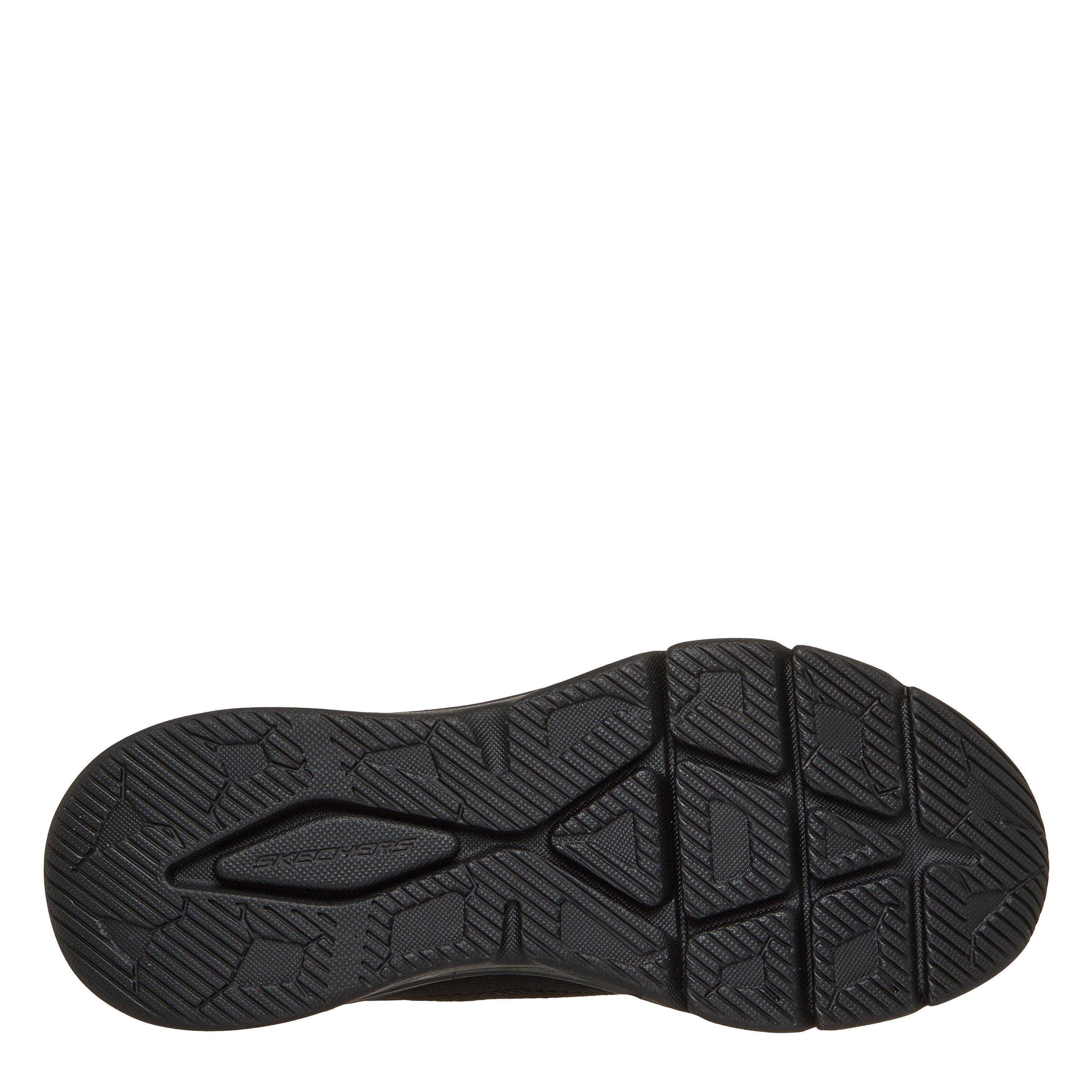 Negro - Skechers - Women's BOBS Arch Fit Elev8 Low-Top Trainers - 5