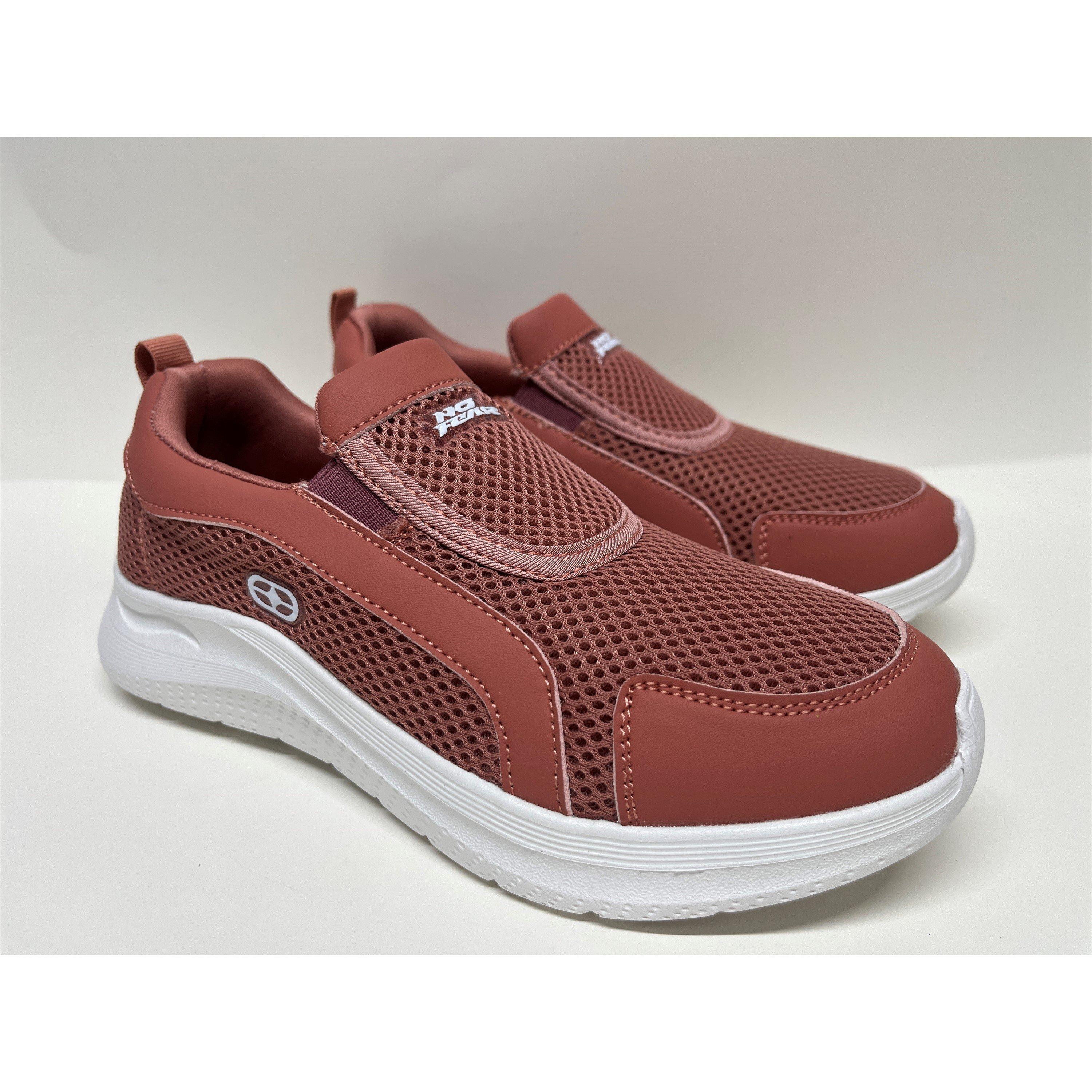 MAROON - No Fear - Women's STRUT-T2 Slip On Trainers - 3