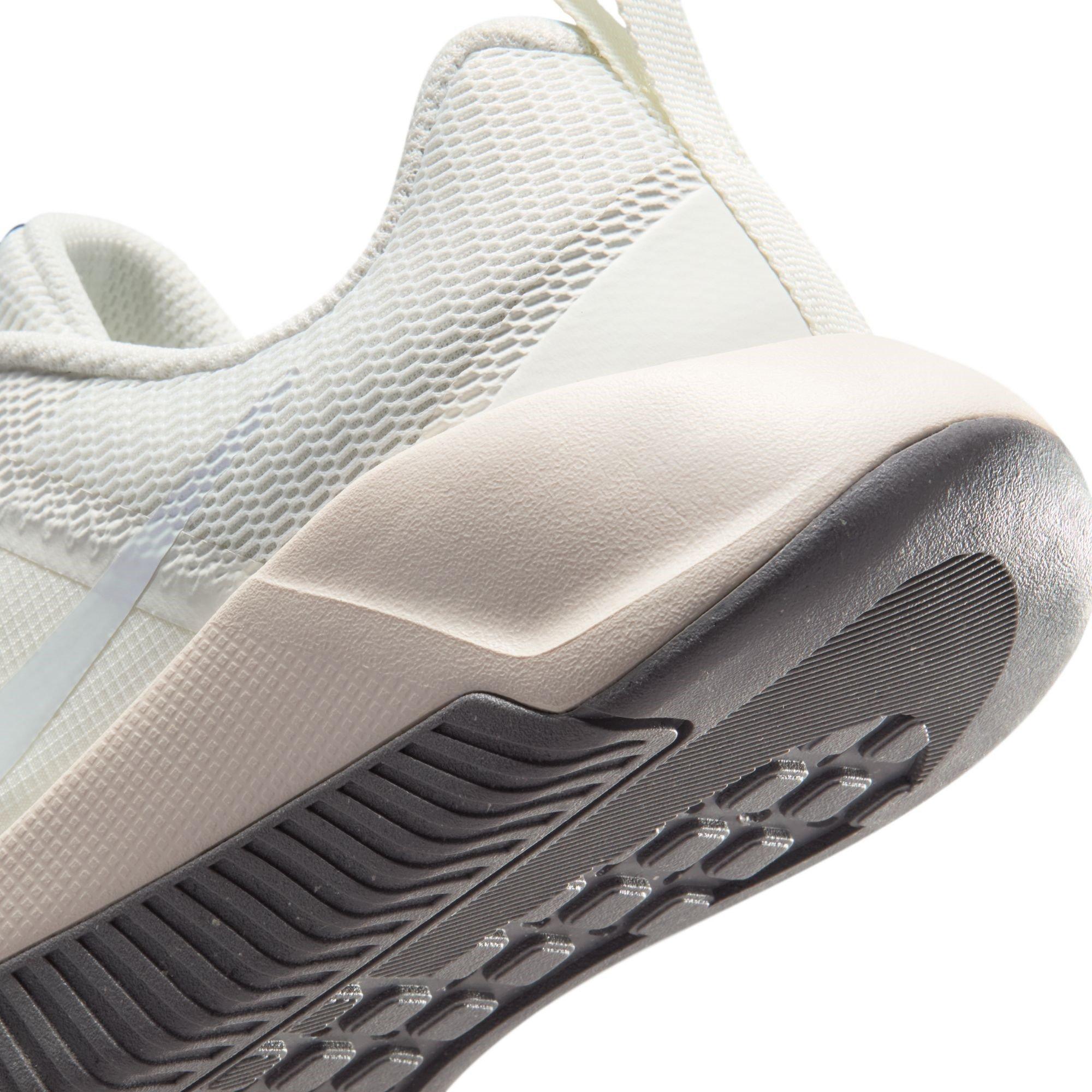 Sail/Wht-Chalk - Nike - MC Trainer 3 Womens Workout Shoes - 8