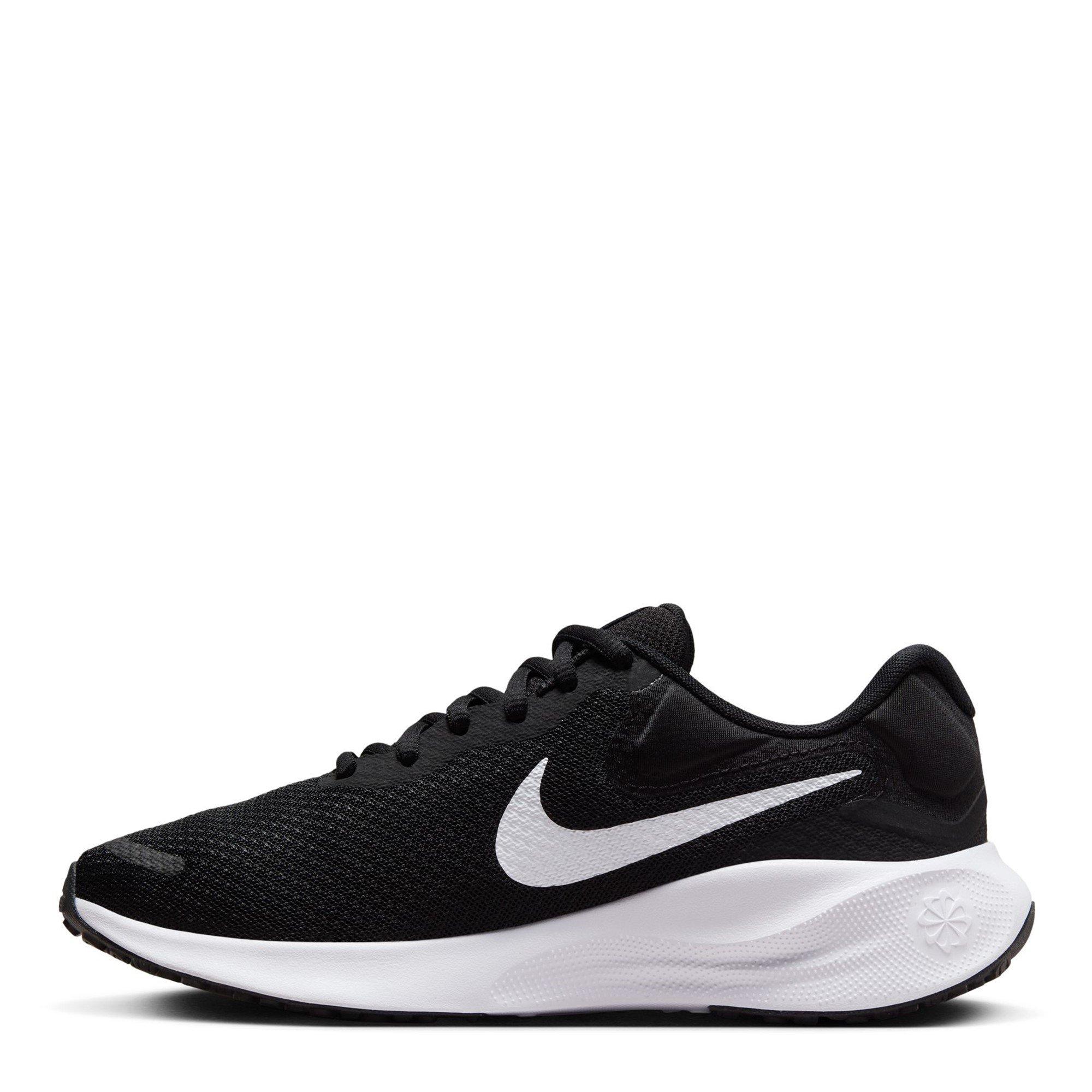 Black and white nike running shoes on sale