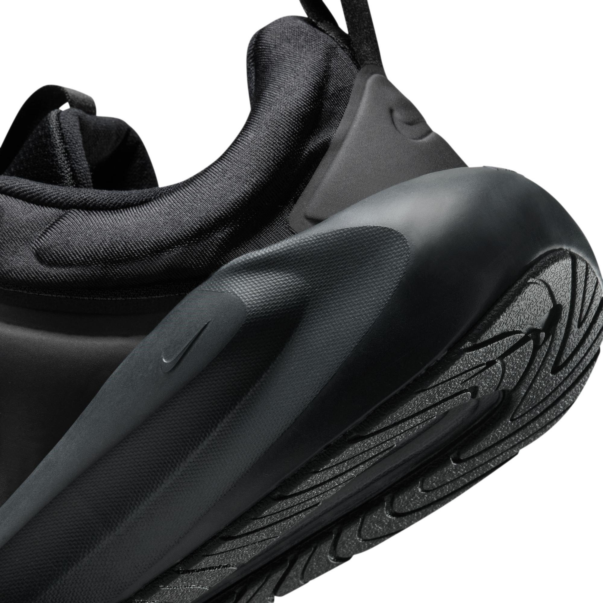 Triple Black - Nike - In Season TR 14 Ld52 - 8