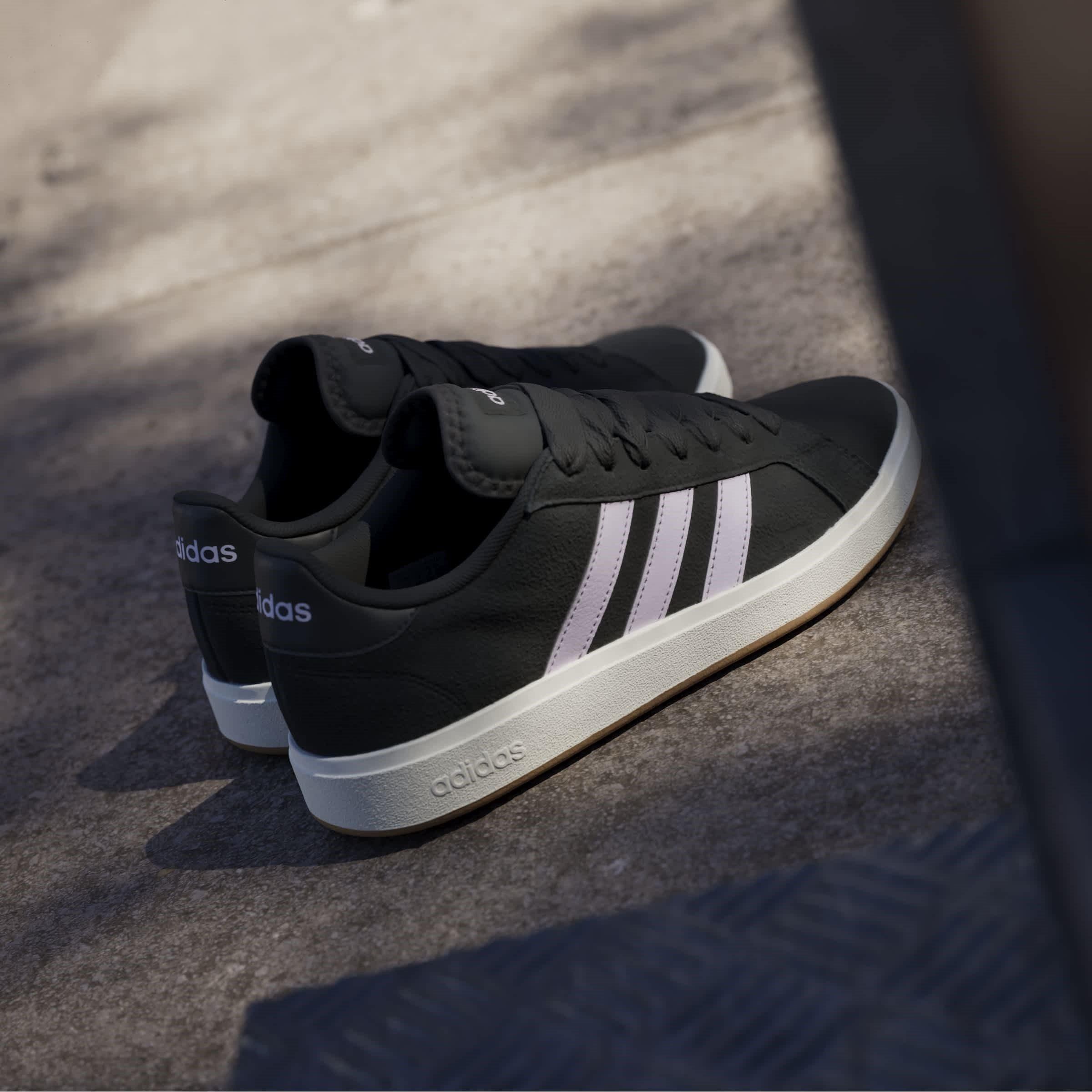 Black/Lvndr/Wht - adidas - Grand Court Base 00s Womens Trainers - 13