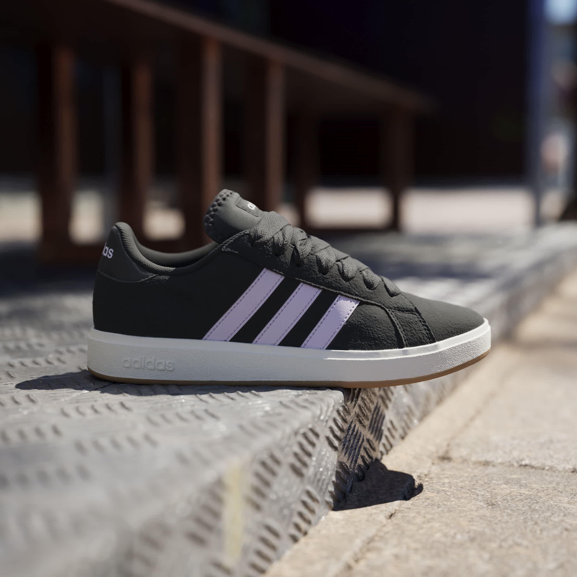 Black/Lvndr/Wht - adidas - Grand Court Base 00s Womens Trainers - 10