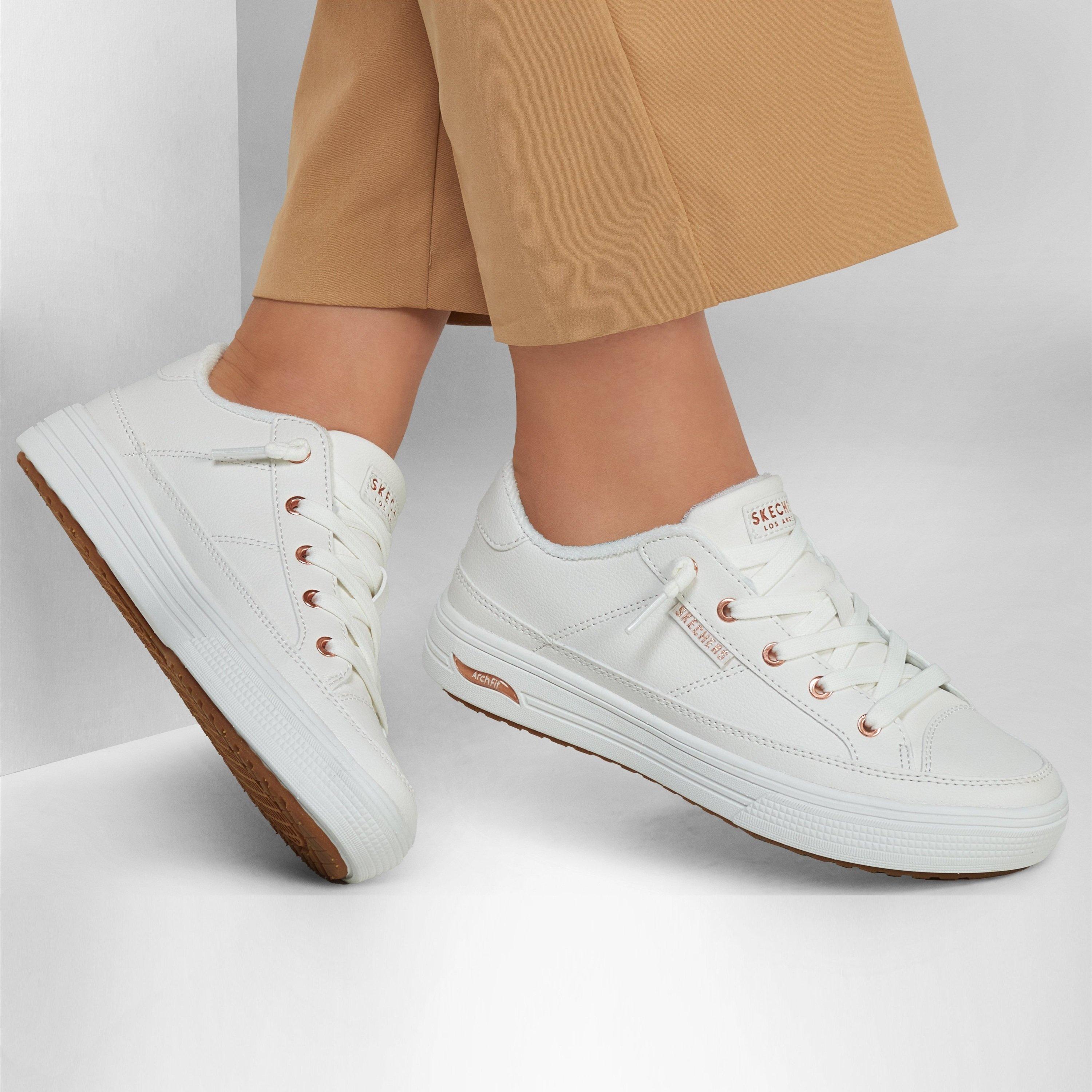 Wit/Rose Goud - Skechers - Womens Arch Fit Arcade Low-Top Trainers - 3