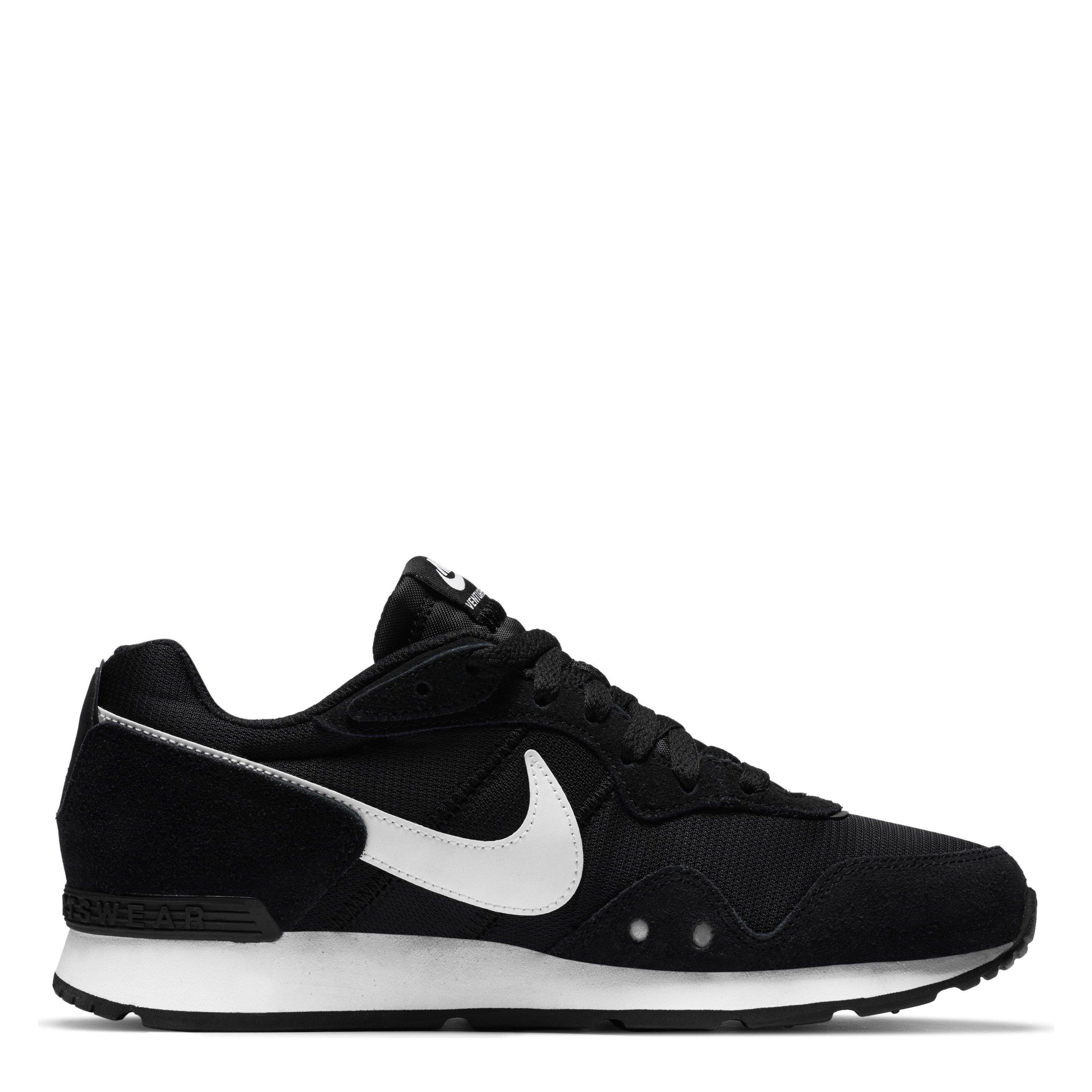 Black/White - Nike - Venture Runner Trainers Womens - 1