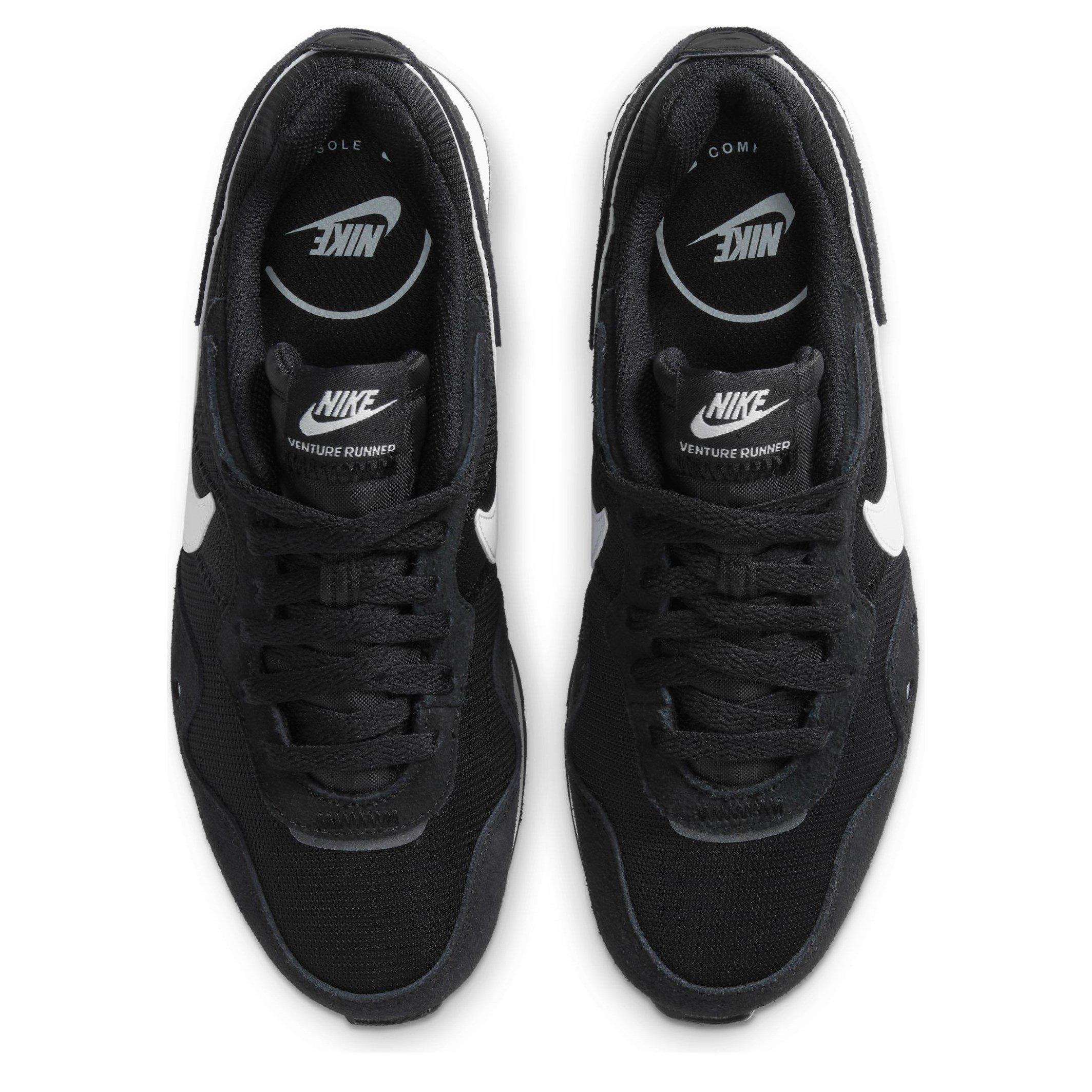 Zwart/Wit - Nike - Venture Runner Trainers Womens - 5