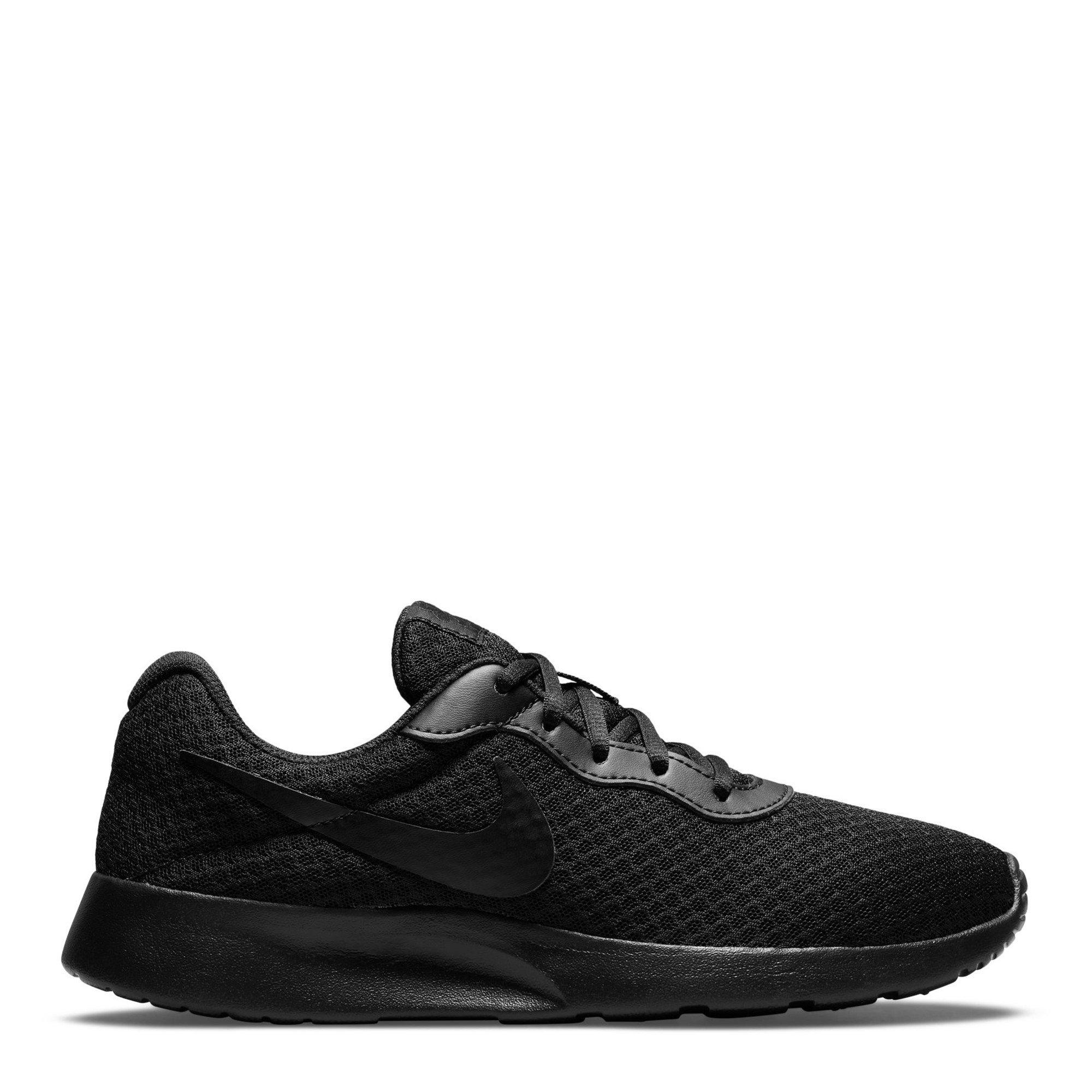 Triple Black - Nike - Tanjun Women's Trainers - 1