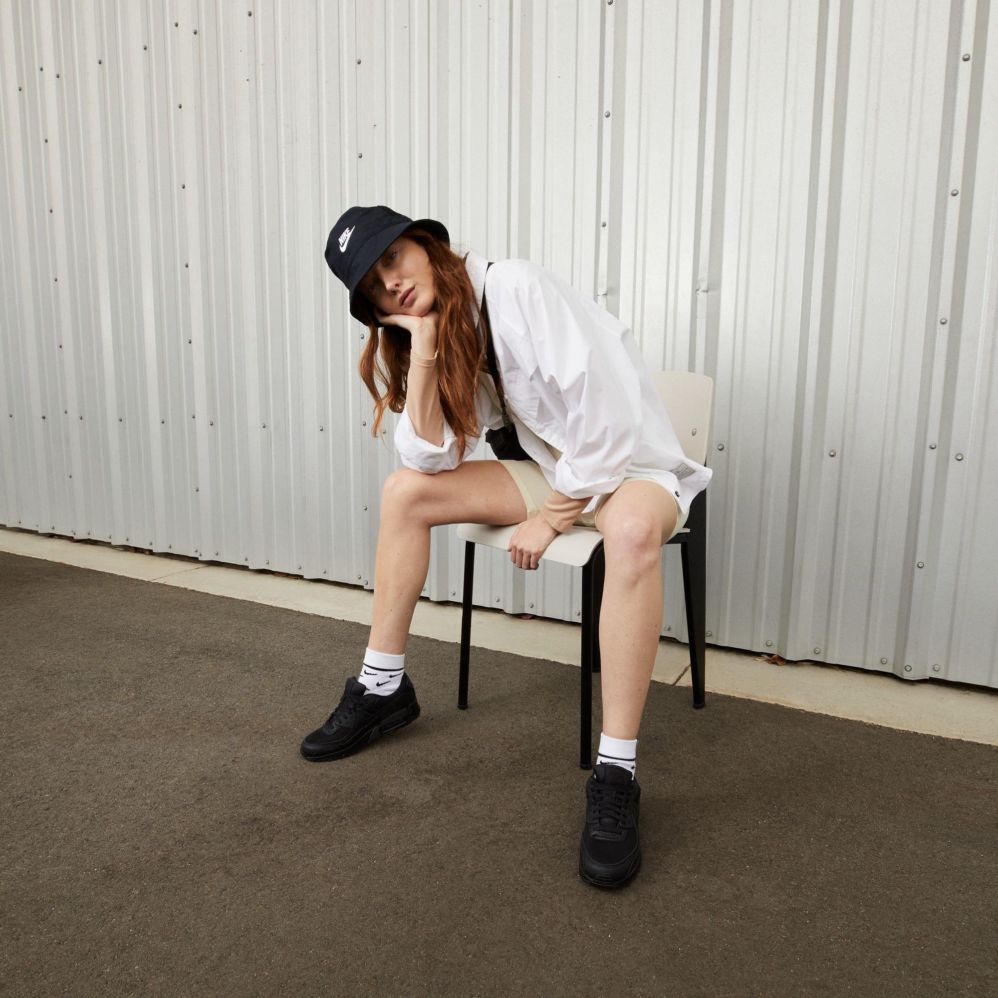 Triple Black - Nike - Air Max 90 Womens Trainers - 9