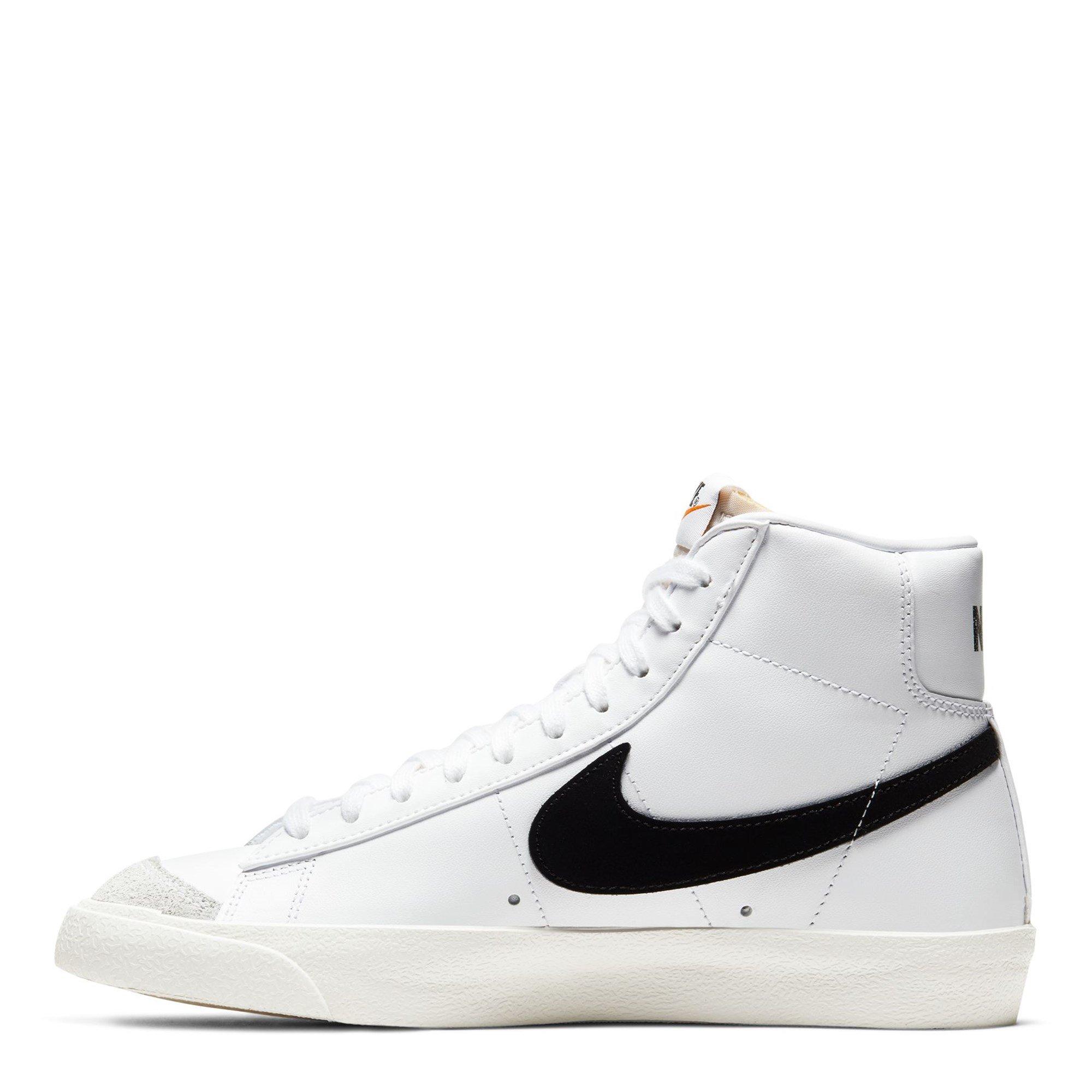 Blanc/Noir - Nike - Blazer Mid 77 Hi Top Trainers - 2