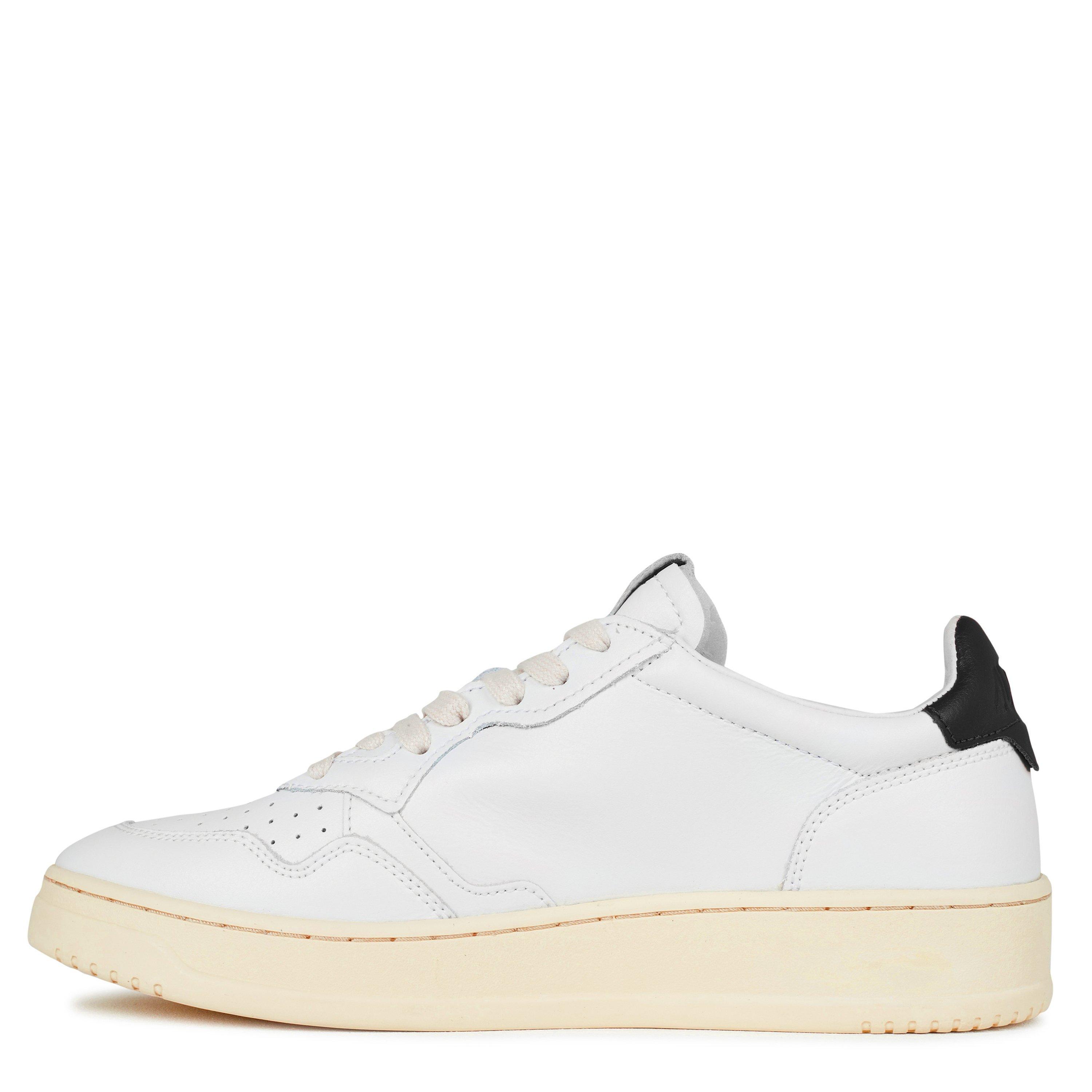 Wht/Blk LL22 - Autry - Medalist Low Trainers - 3