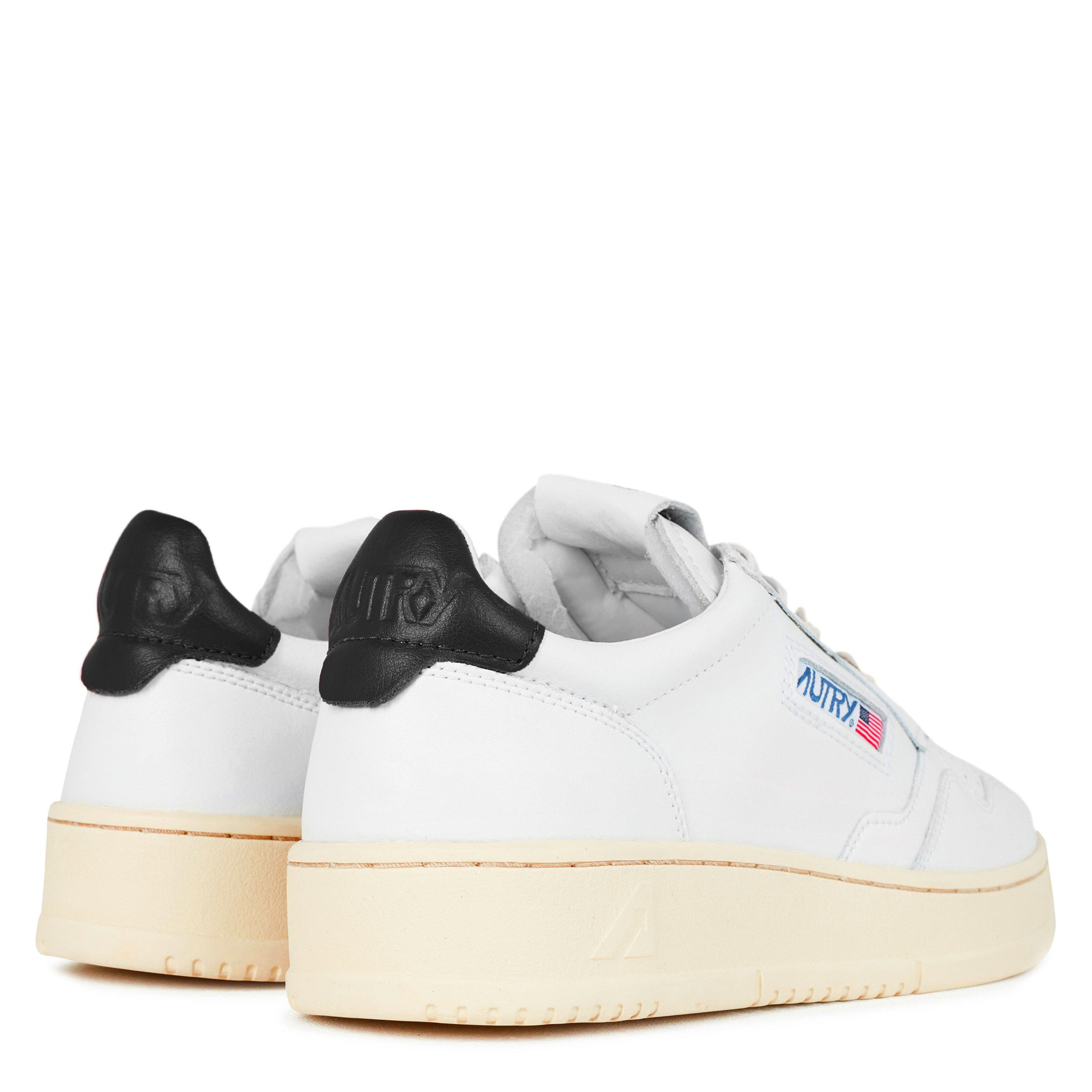 Wht/Blk LL22 - Autry - Medalist Low Trainers - 5