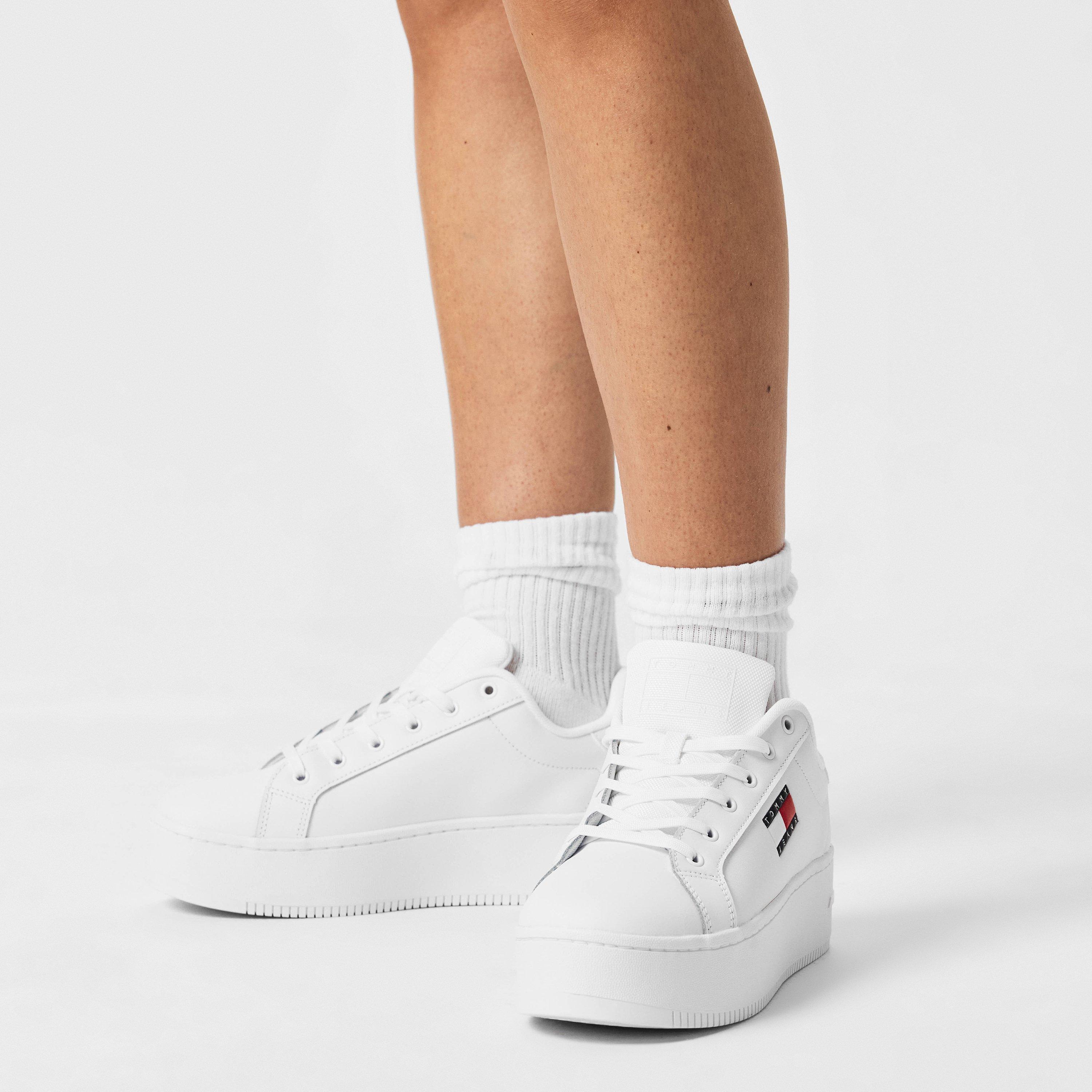 White - Tommy Jeans - Essential Icon Flatform Trainers - 3