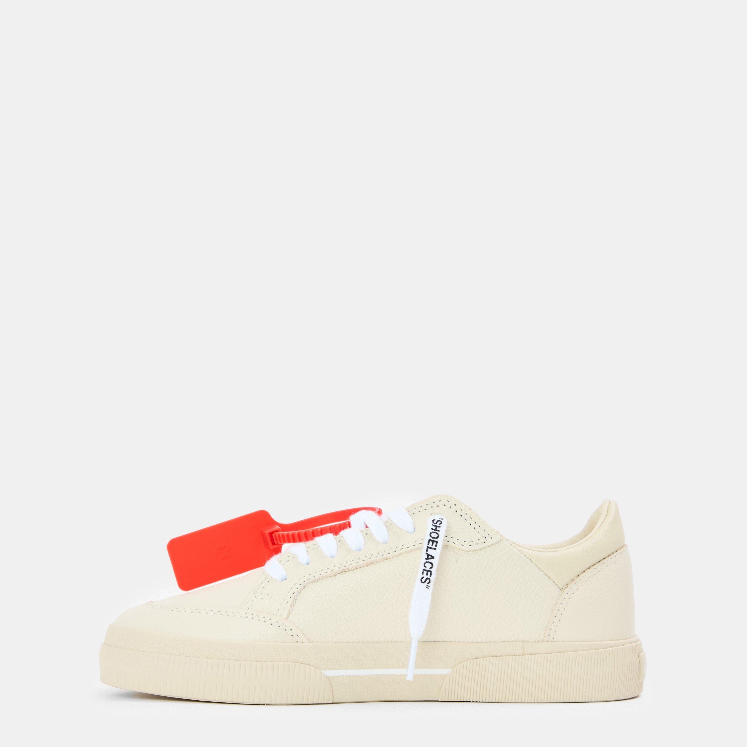 Beige Bige - Off White - Women's Vulcan Low-Top Trainers - 2