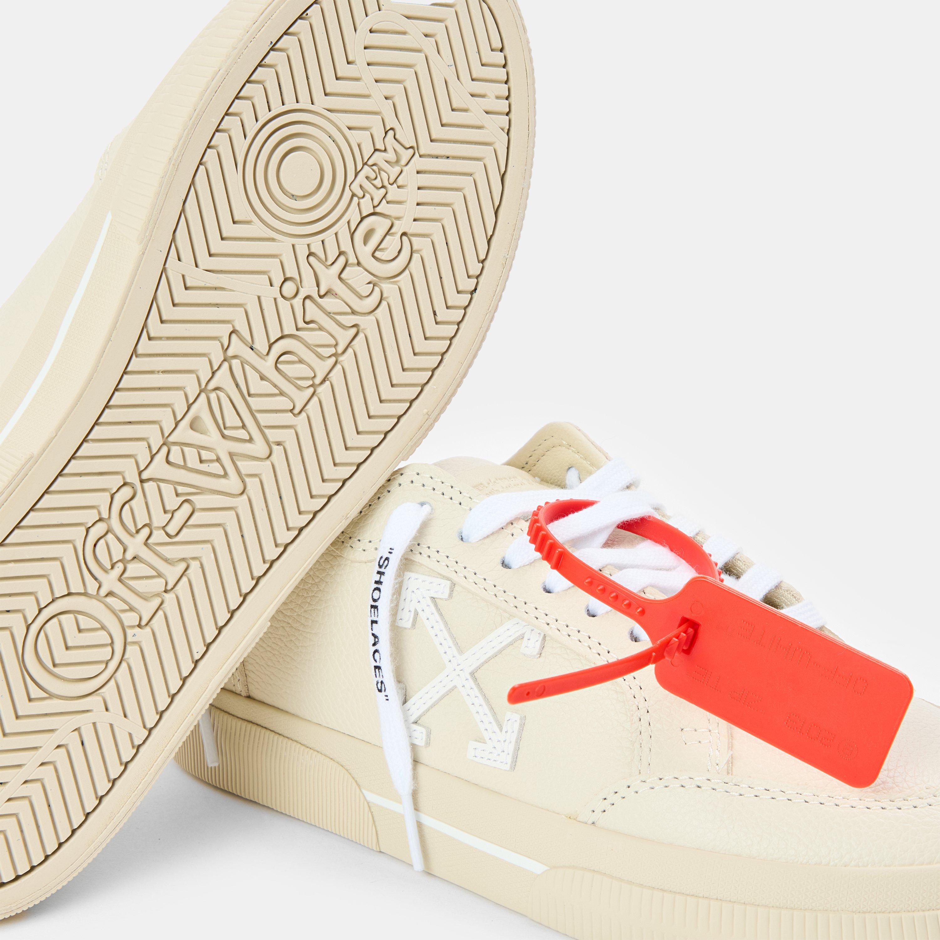Beige Bige - Off White - Women's Vulcan Low-Top Trainers - 4