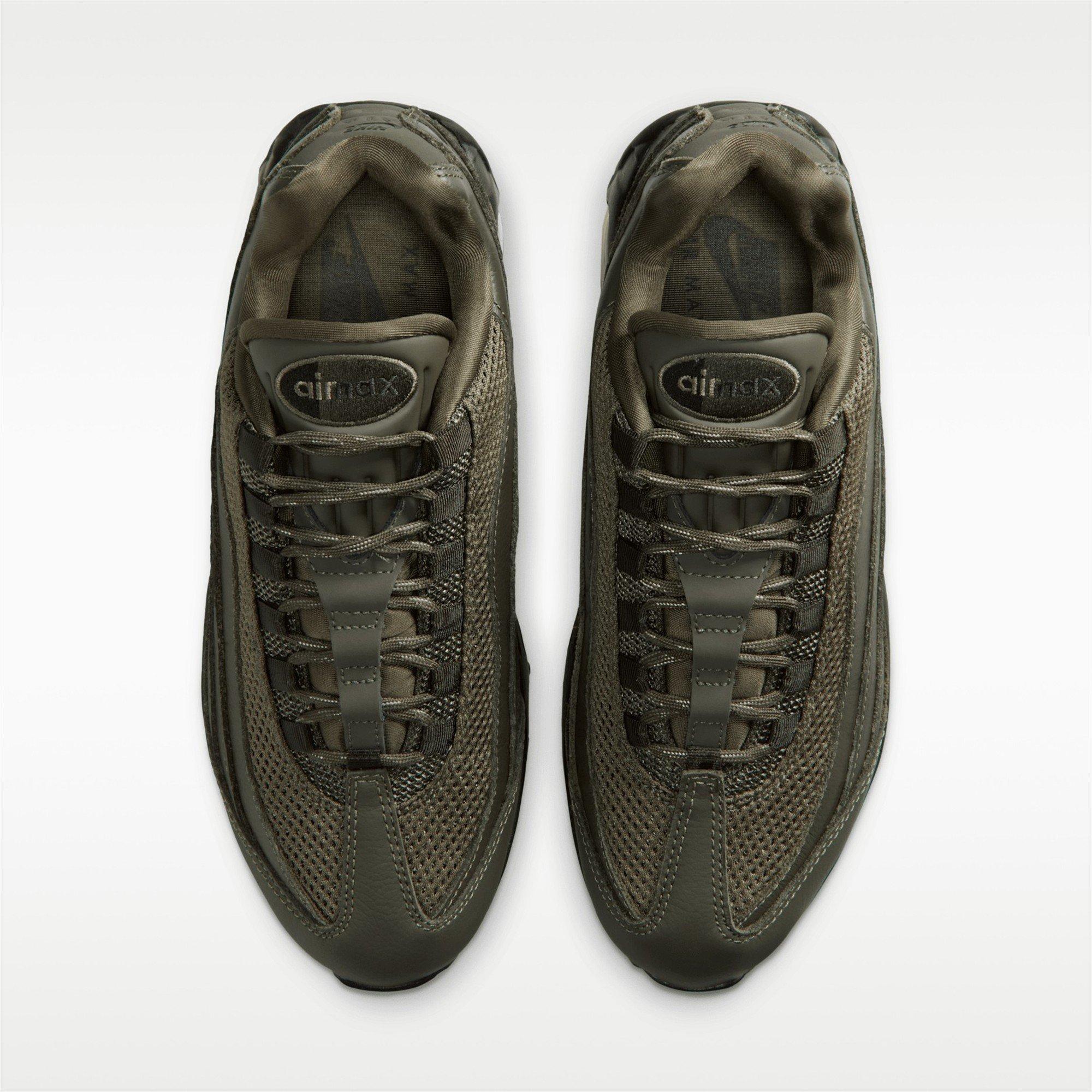 Cargo Khaki - Nike - Women's AM 95 Big Bubble Low-Top Trainers - 5