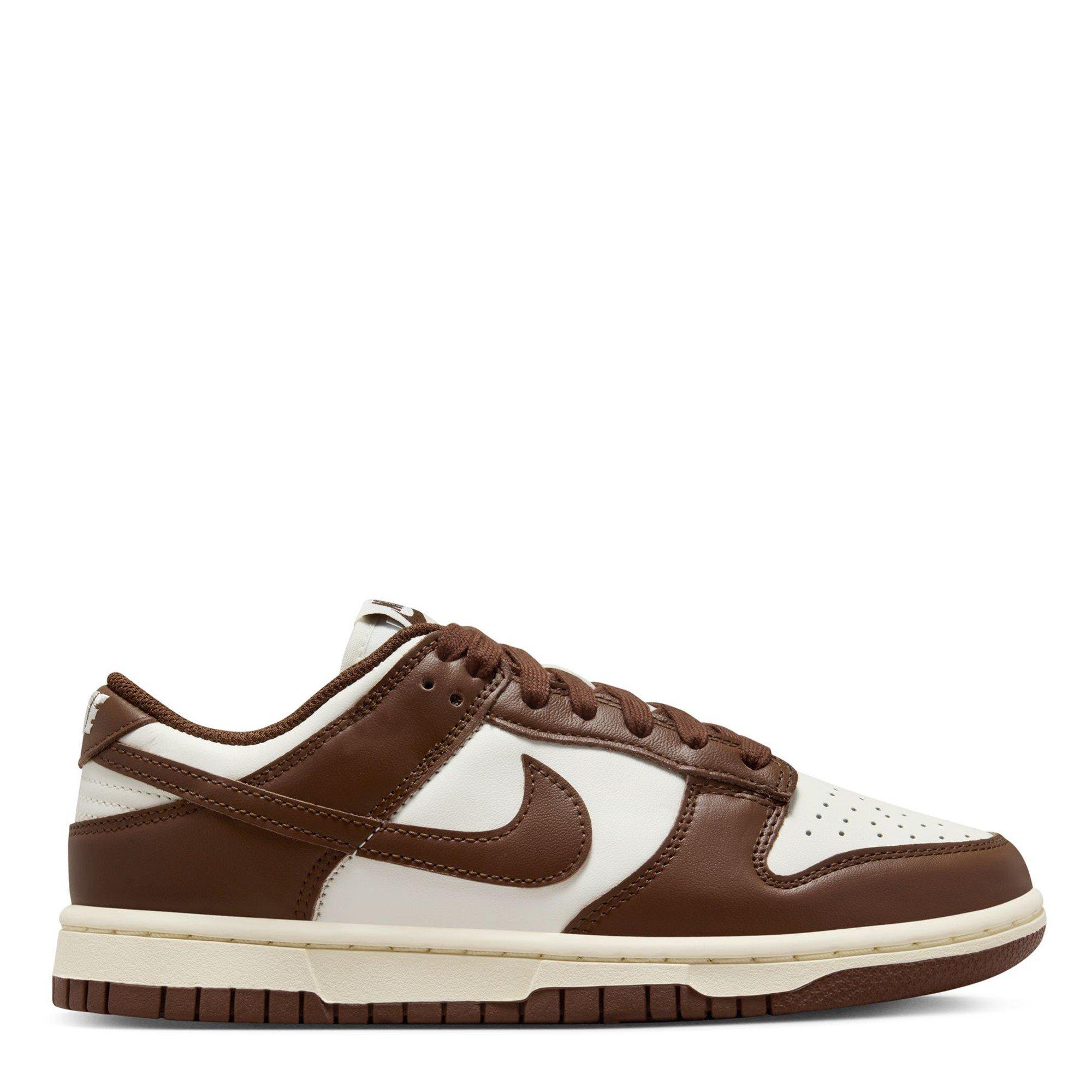 Women's Dunk Low Leather Trainers