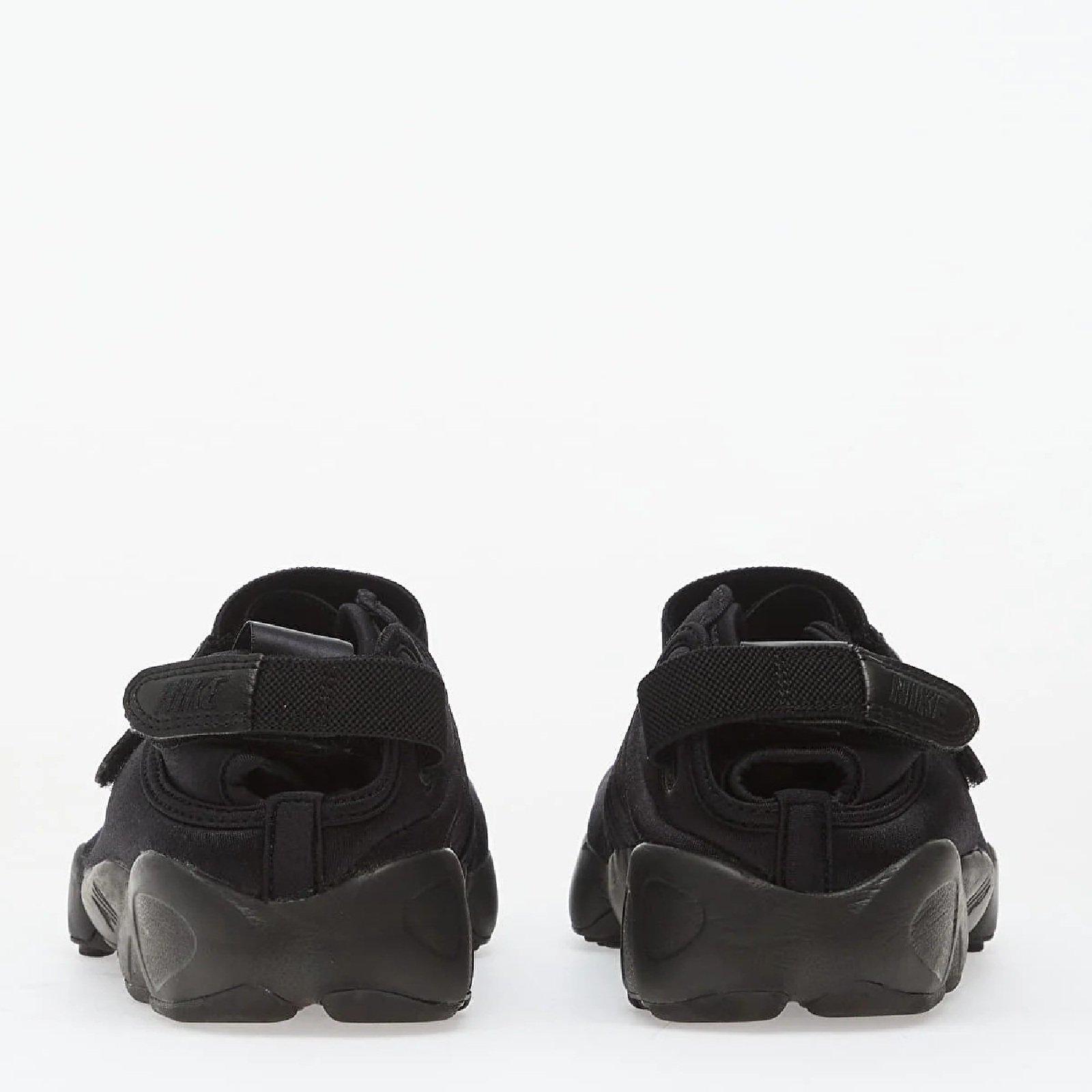 Black - Nike - Women's Low-Top Trainers - 4