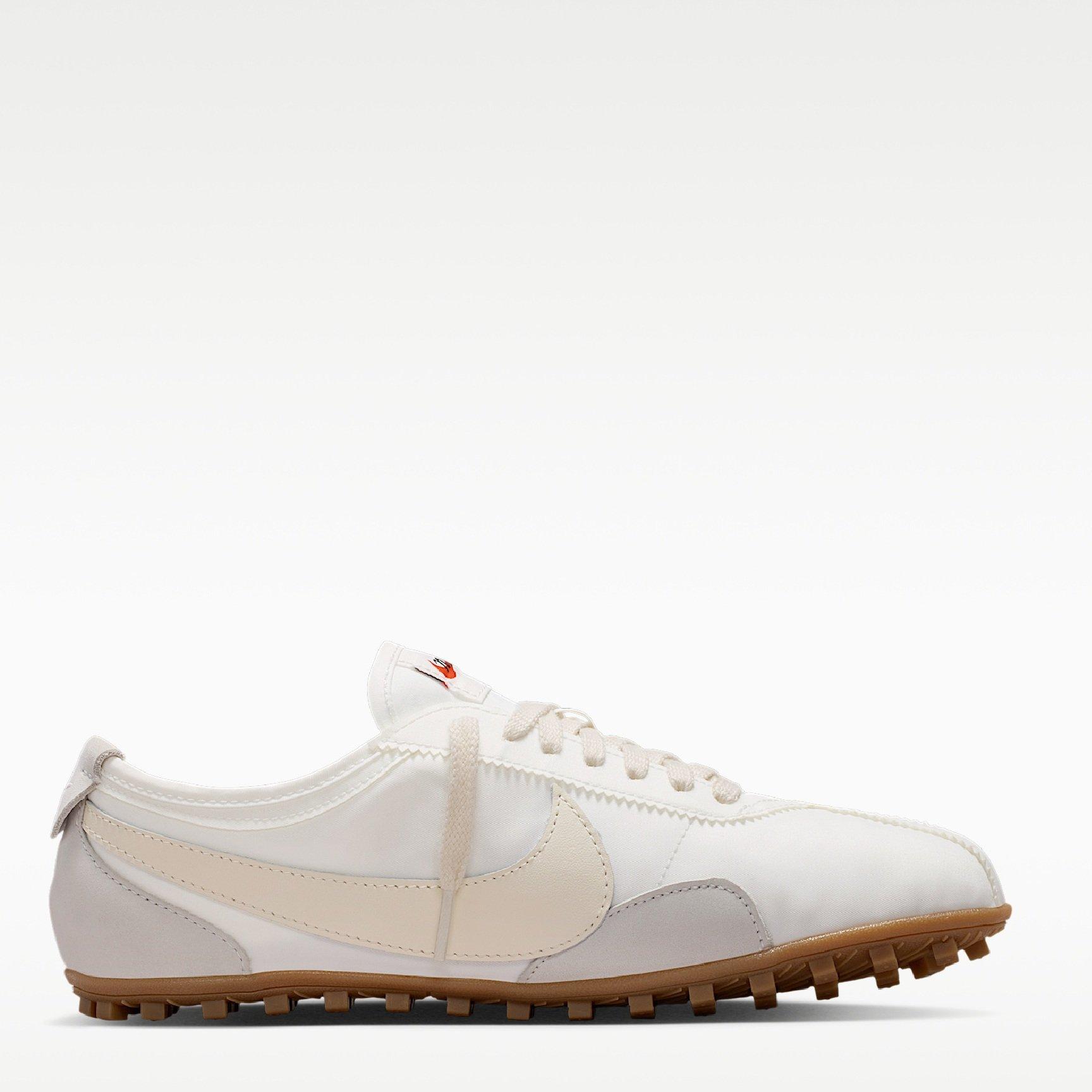 Summit White - Nike - Women's Low-Top Trainers - 1